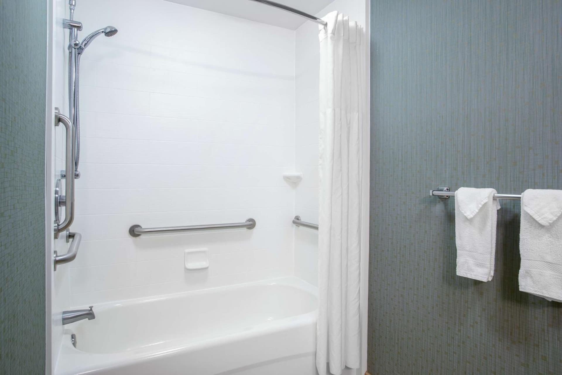 Hampton Inn & Suites St. Petersburg/Downtown gallery photo in St Petersburg, FL — image 46