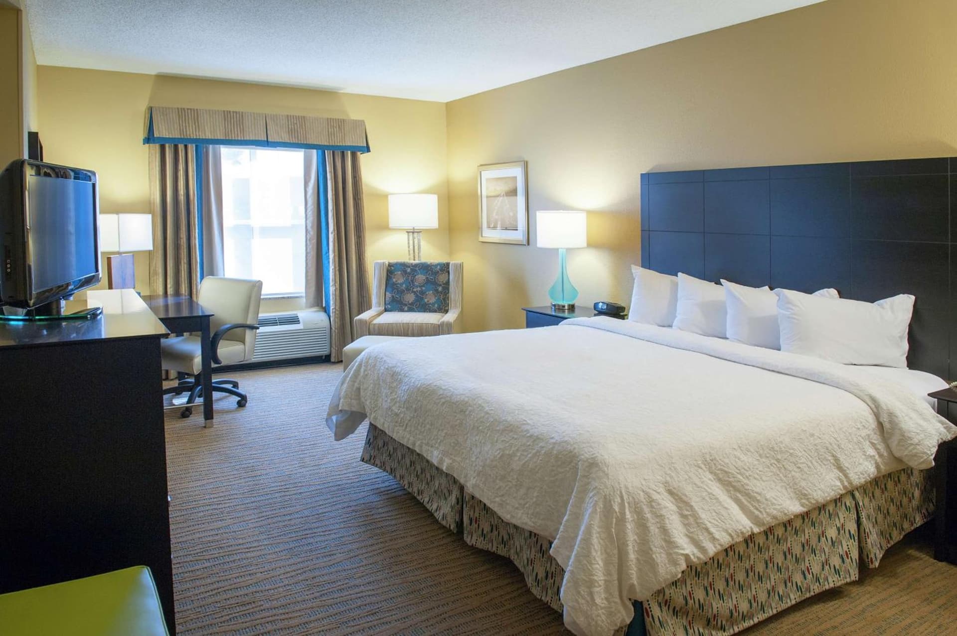 Hampton Inn & Suites St. Petersburg/Downtown gallery photo in St Petersburg, FL — image 35