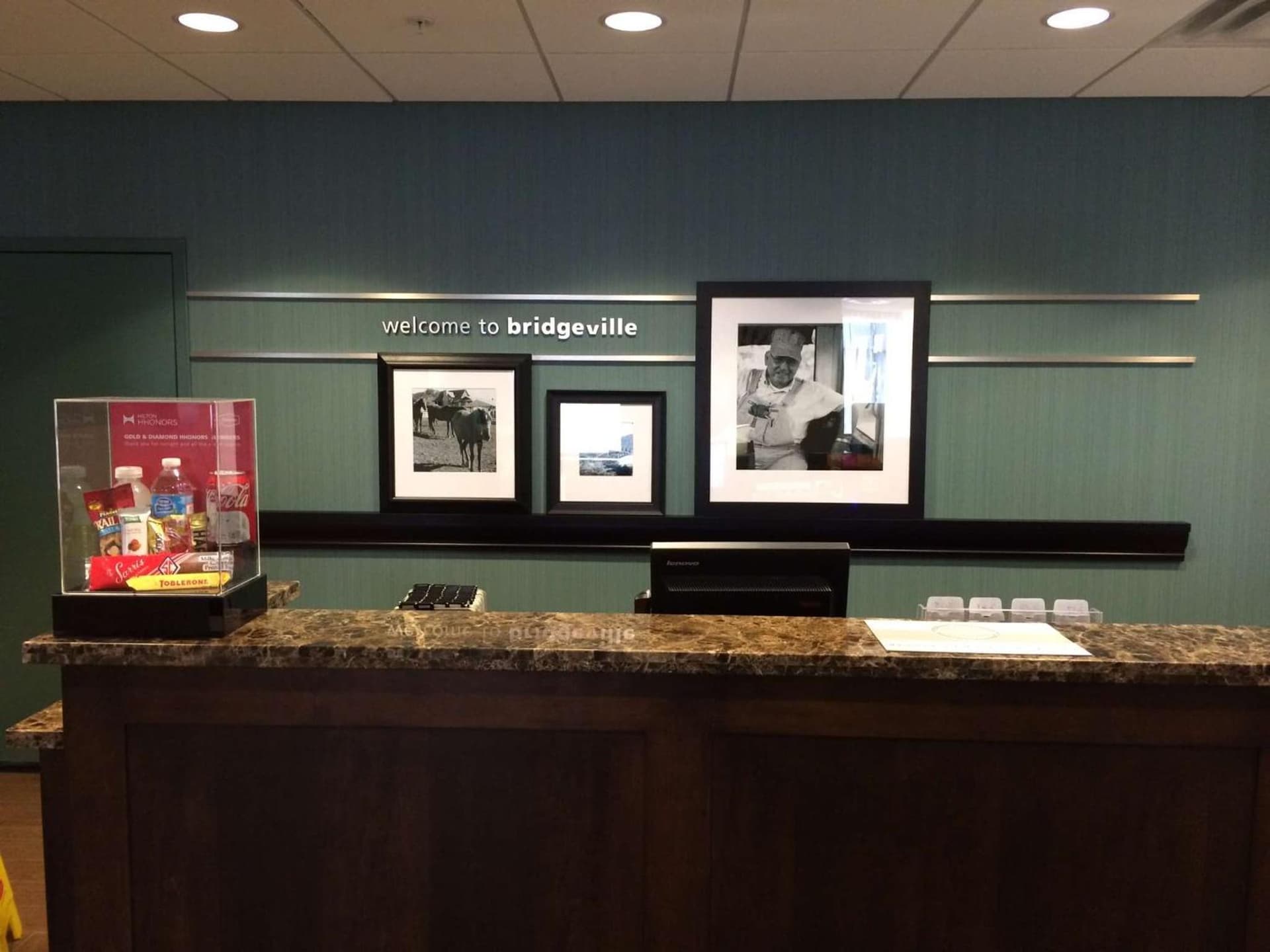 Hampton Inn Bridgeville gallery photo in Bridgeville, PA — image 7