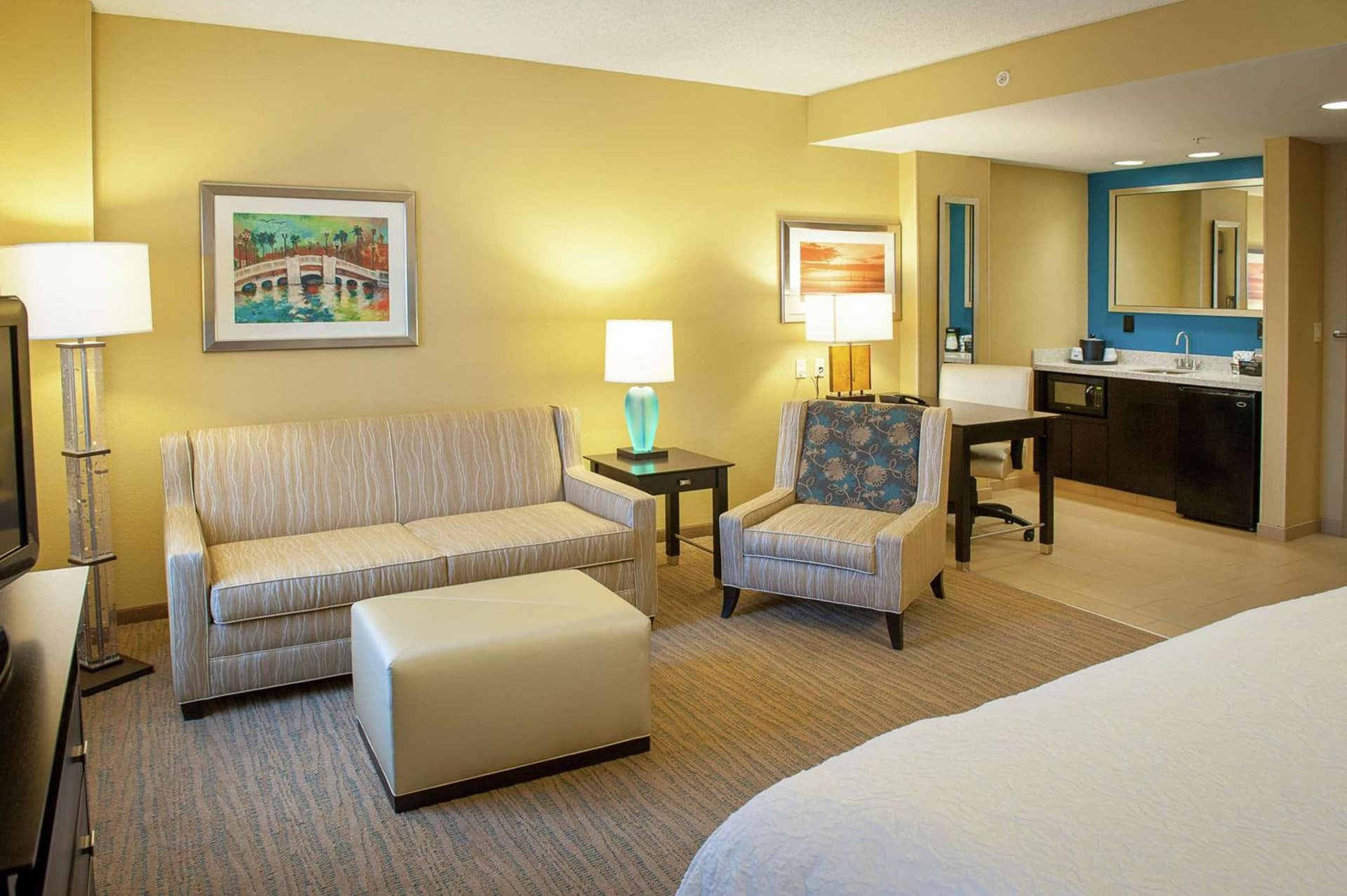 Hampton Inn & Suites St. Petersburg/Downtown gallery photo in St Petersburg, FL — image 7