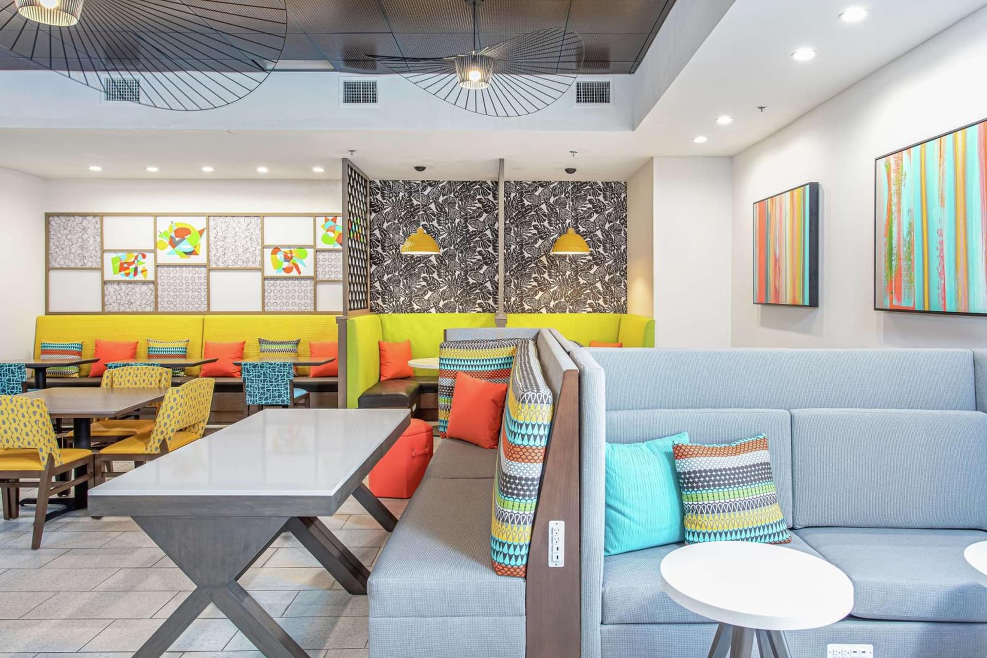 Hampton Inn Pensacola Beach interior in Pensacola Beach, FL — gallery photo 2
