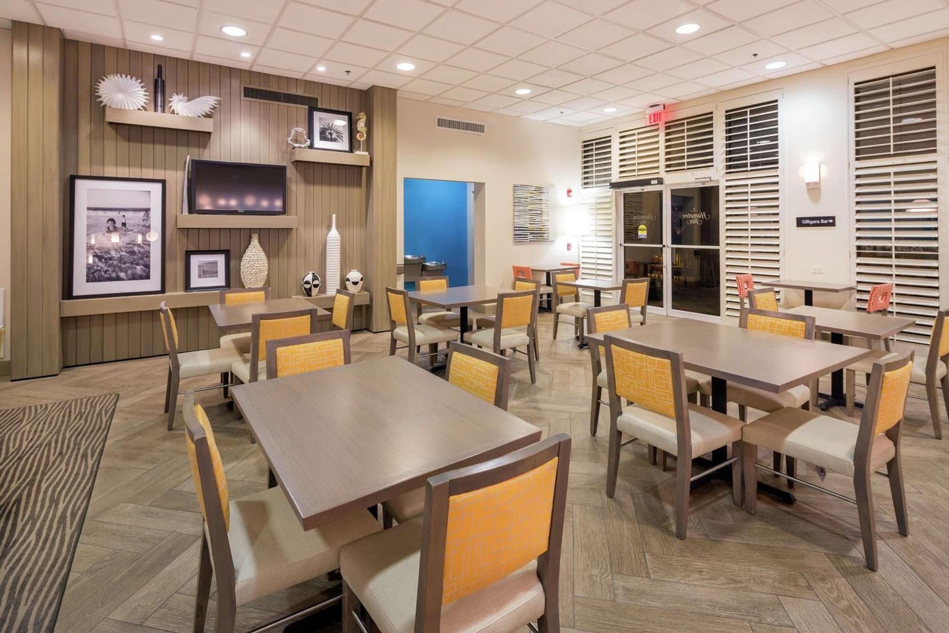 Hampton Inn Pensacola Beach gallery photo in Pensacola Beach, FL — image 61