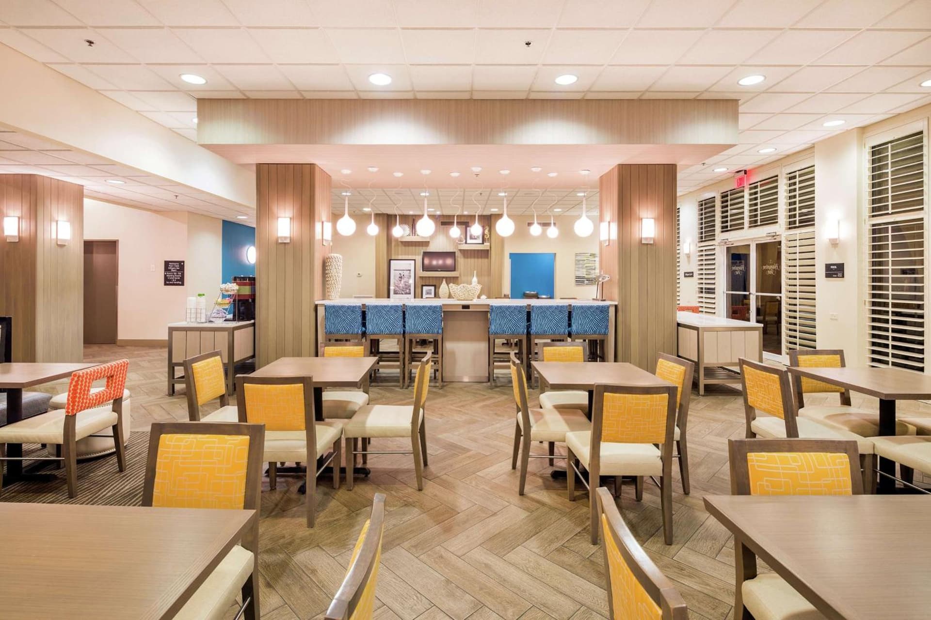 Hampton Inn Pensacola Beach gallery photo in Pensacola Beach, FL — image 26