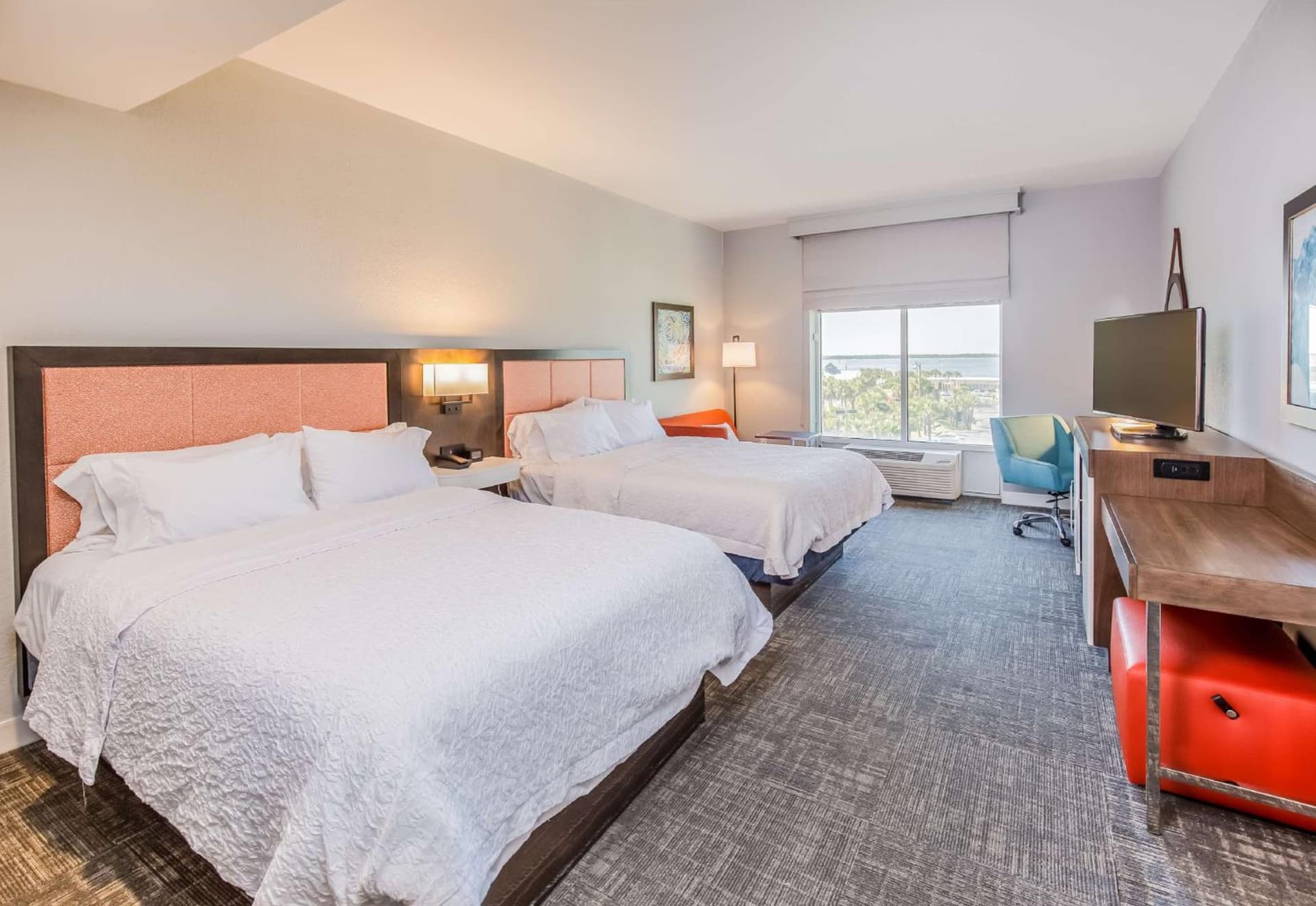 Hampton Inn Pensacola Beach gallery photo in Pensacola Beach, FL — image 18