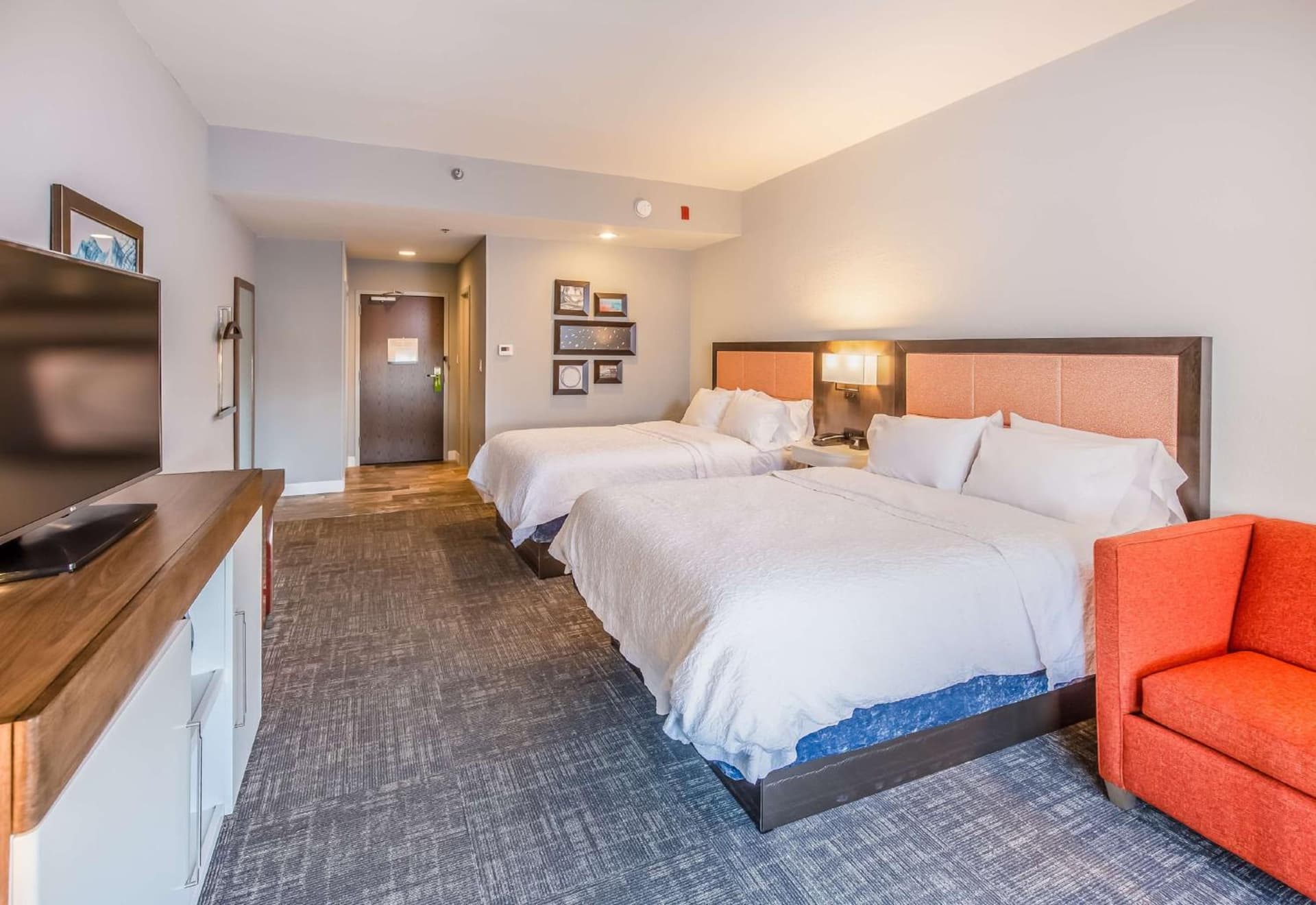 Hampton Inn Pensacola Beach gallery photo in Pensacola Beach, FL — image 10