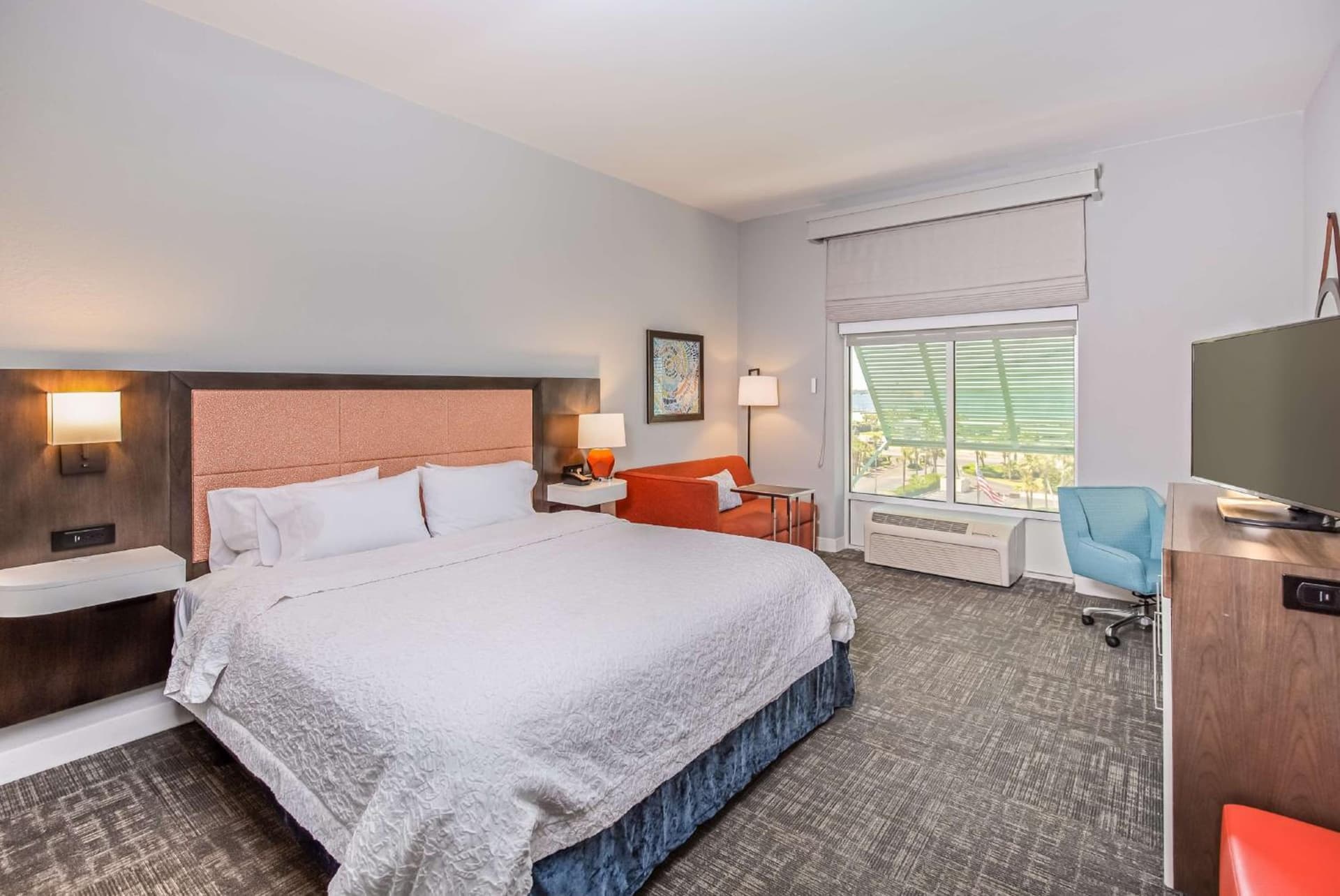 Hampton Inn Pensacola Beach gallery photo in Pensacola Beach, FL — image 5