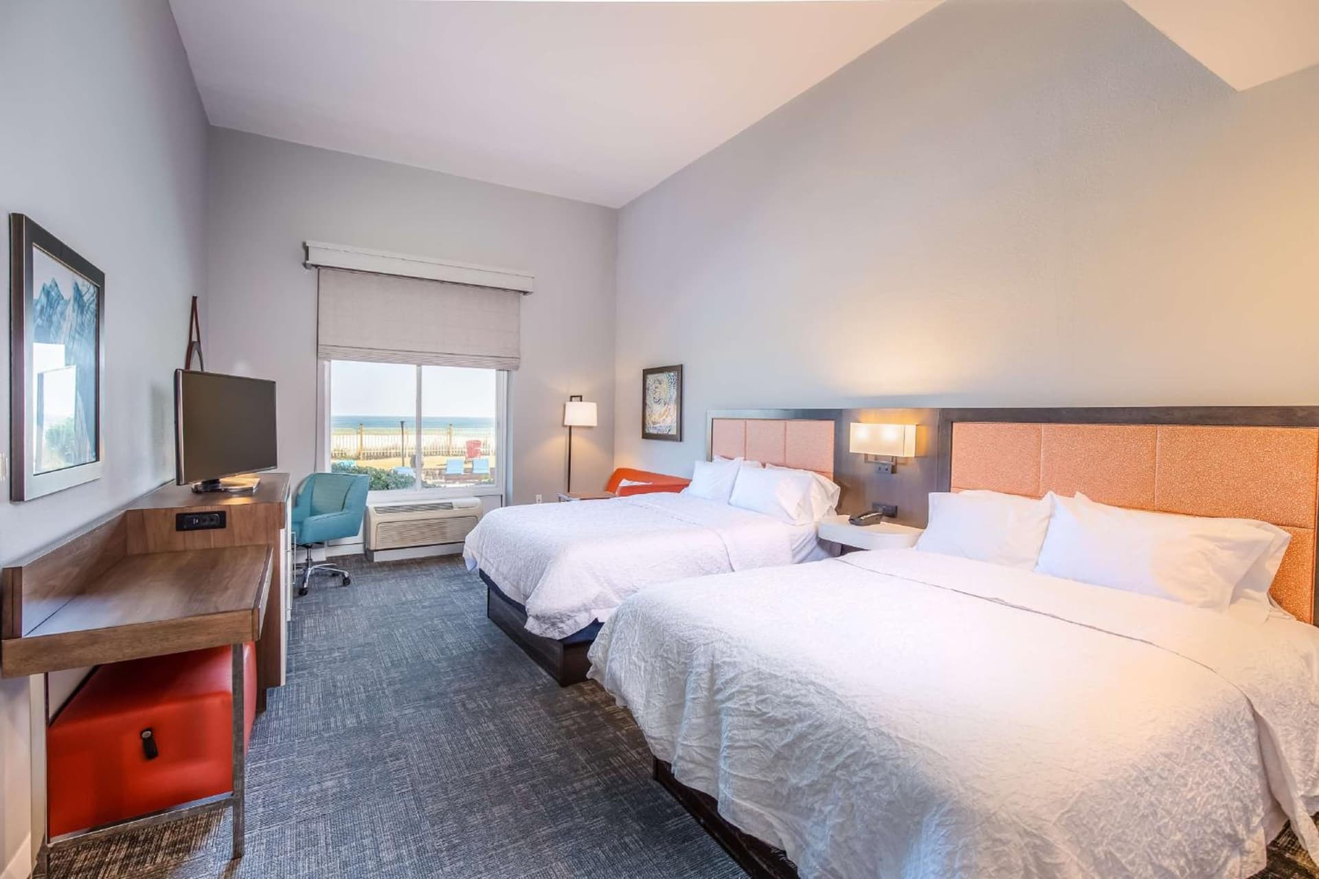 Hampton Inn Pensacola Beach gallery photo in Pensacola Beach, FL — image 23