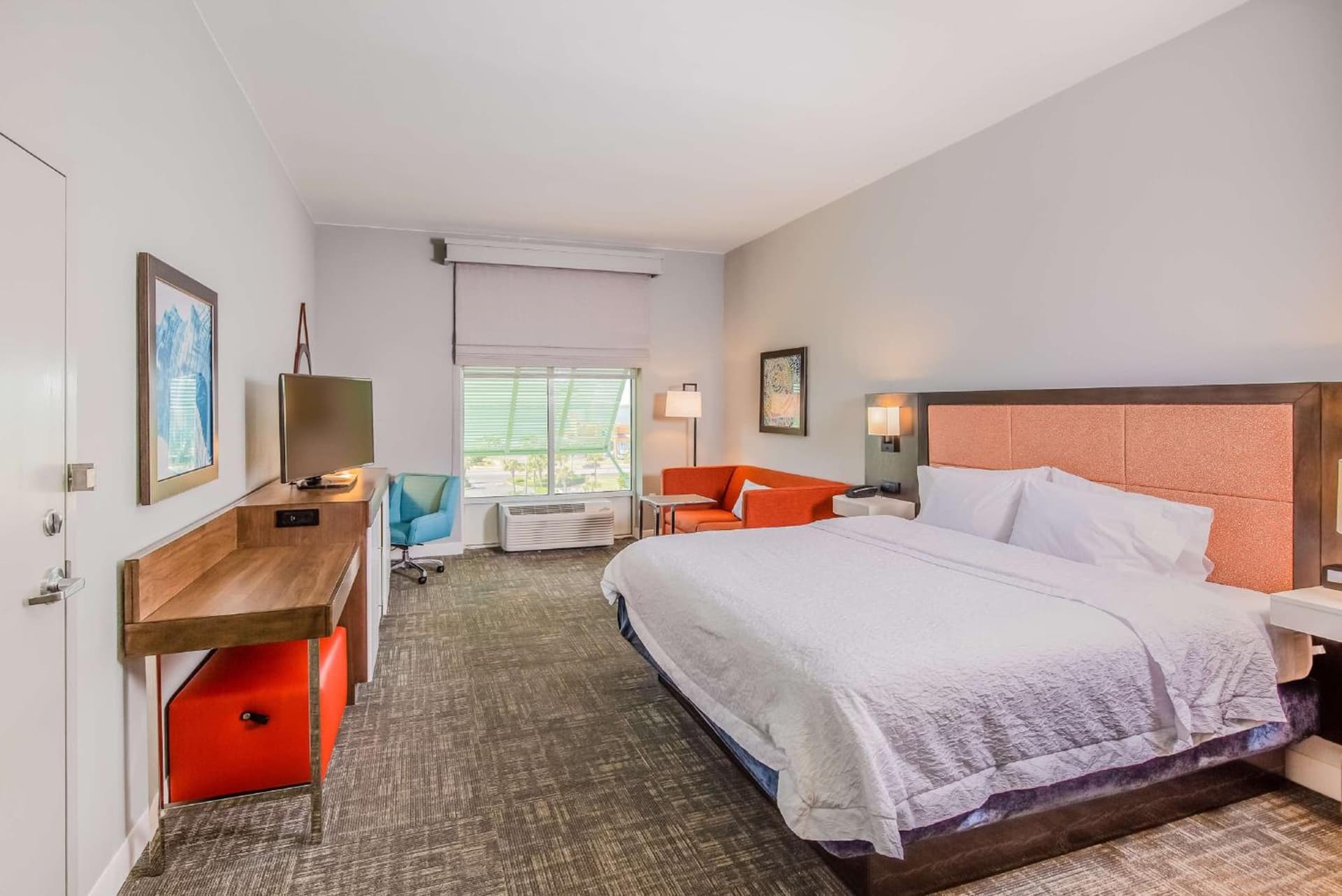 Hampton Inn Pensacola Beach gallery photo in Pensacola Beach, FL — image 63