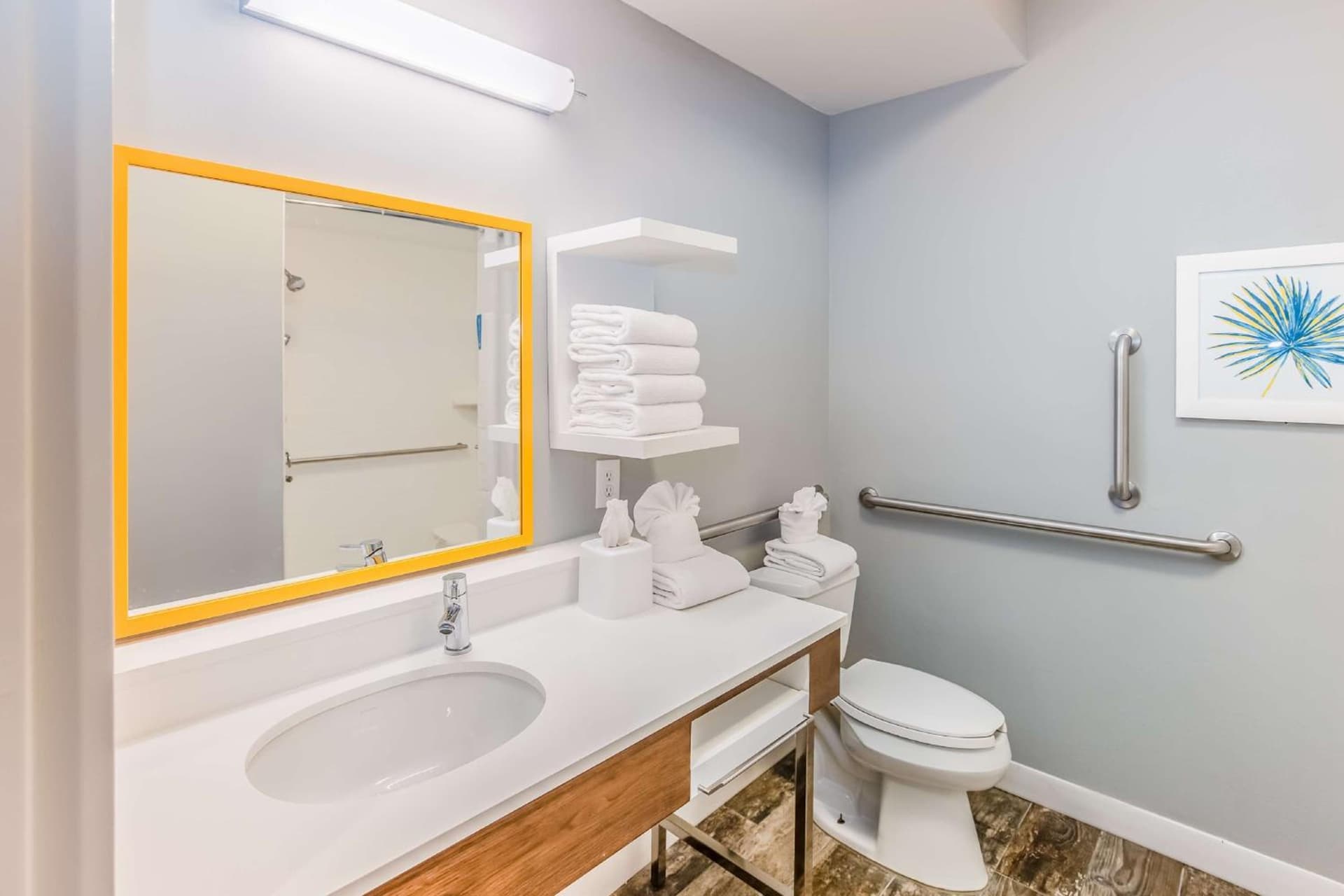 Hampton Inn Pensacola Beach gallery photo in Pensacola Beach, FL — image 58