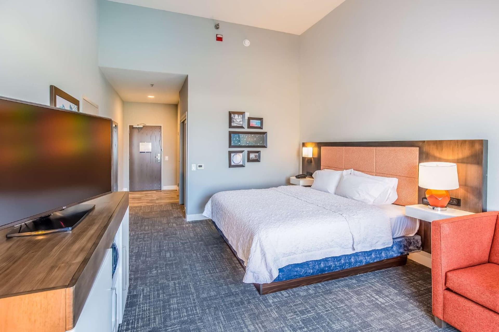 Hampton Inn Pensacola Beach gallery photo in Pensacola Beach, FL — image 6