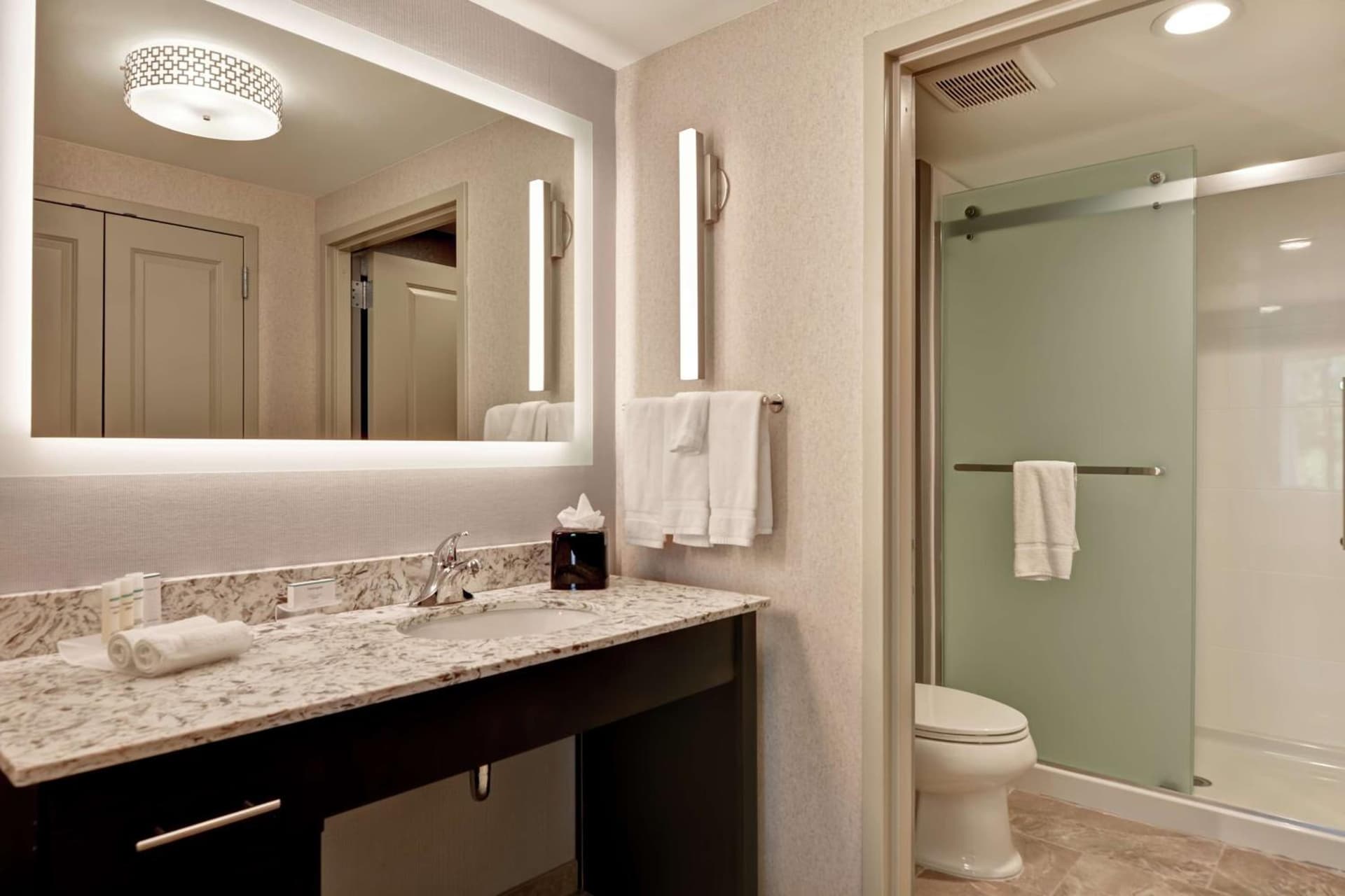 Homewood Suites By Hilton Poughkeepsie gallery photo in Poughkeepsie, NY — image 10