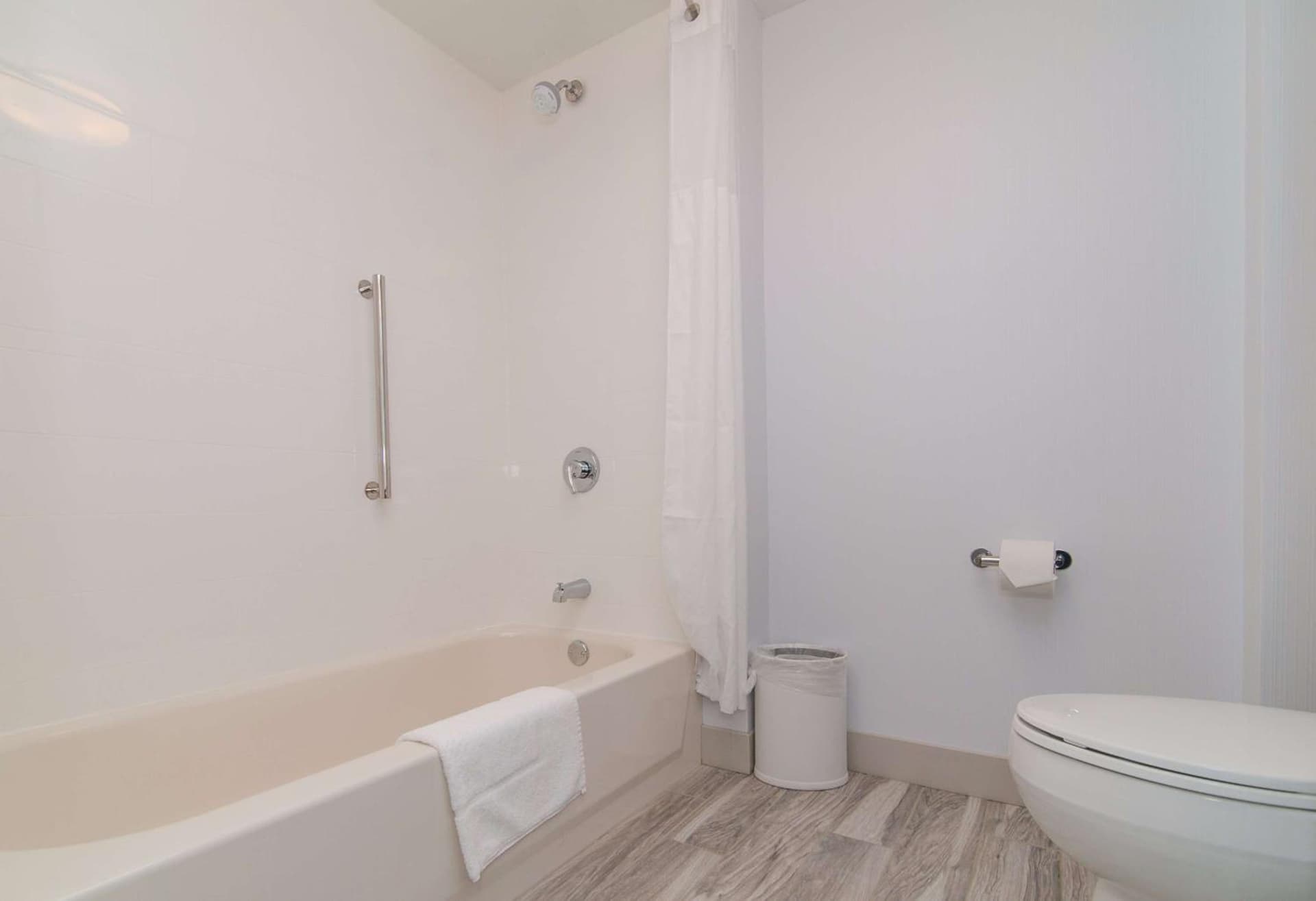 Hampton Inn Norwich gallery photo in Norwich, CT — image 38