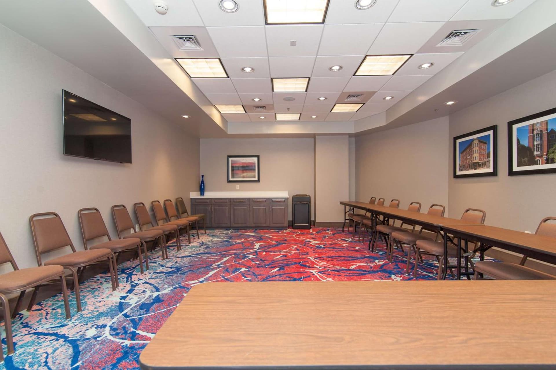 Hampton Inn Norwich property views in Norwich, CT — gallery photo 3