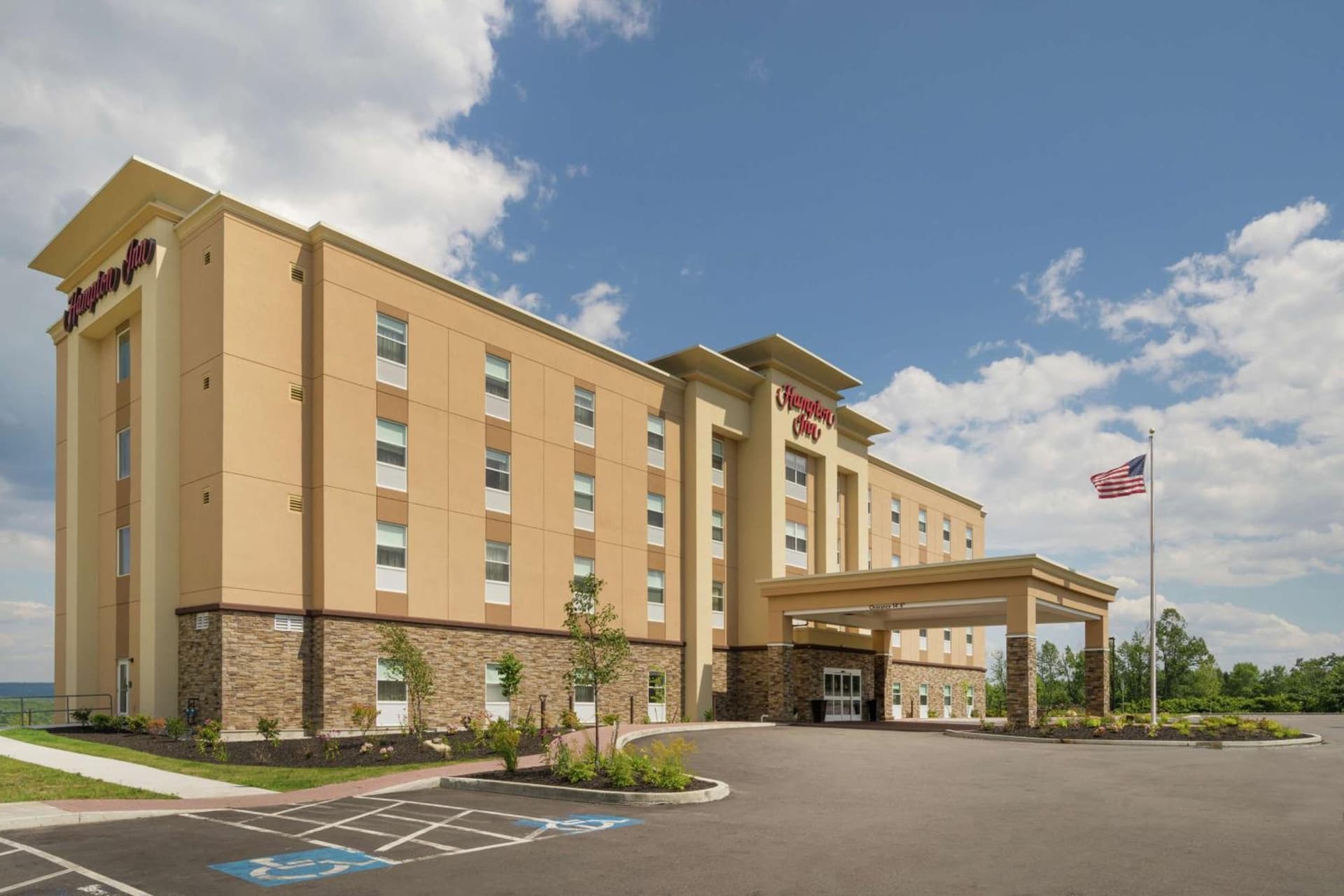 Hampton Inn by Hilton Oxford, ME interior in Oxford — gallery photo 2