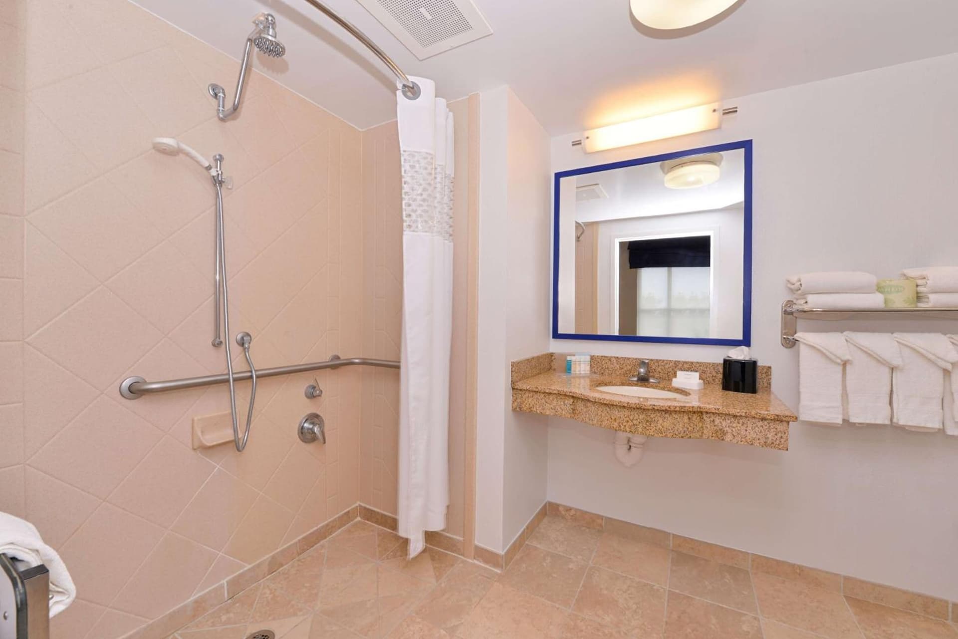 Hampton Inn & Suites by Hilton Plymouth gallery photo in Plymouth, MA — image 24