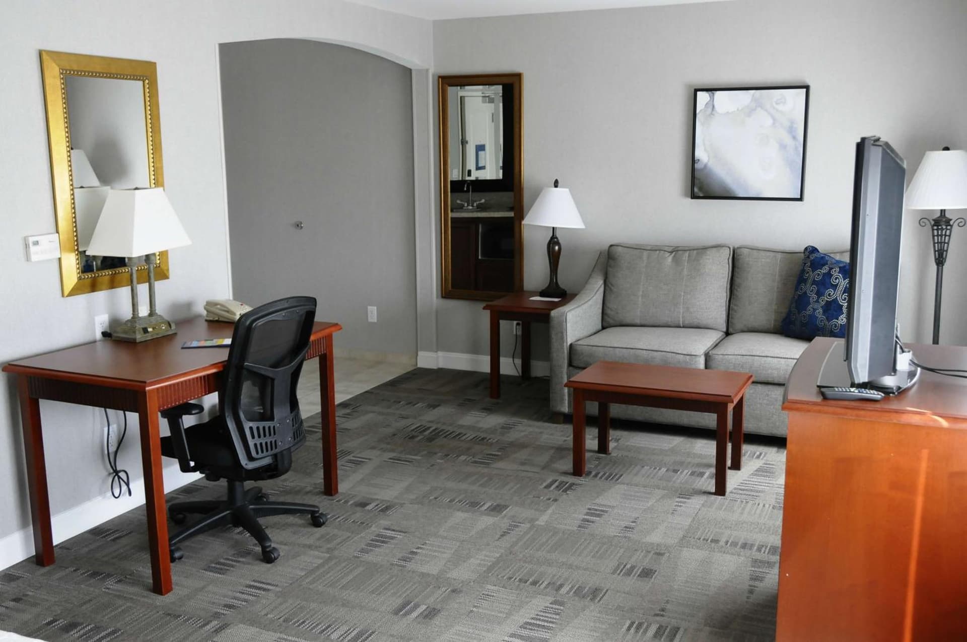 Hampton Inn & Suites Redding gallery photo in Redding, CA — image 6
