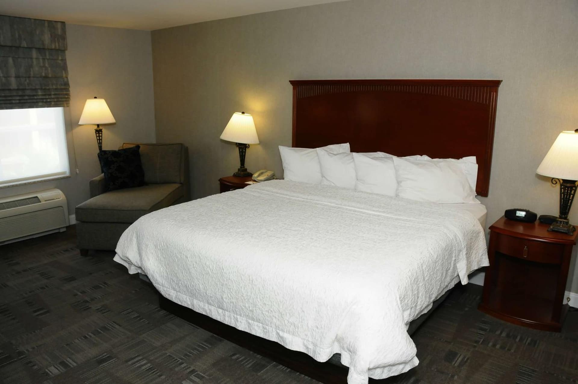 Hampton Inn & Suites Redding gallery photo in Redding, CA — image 22