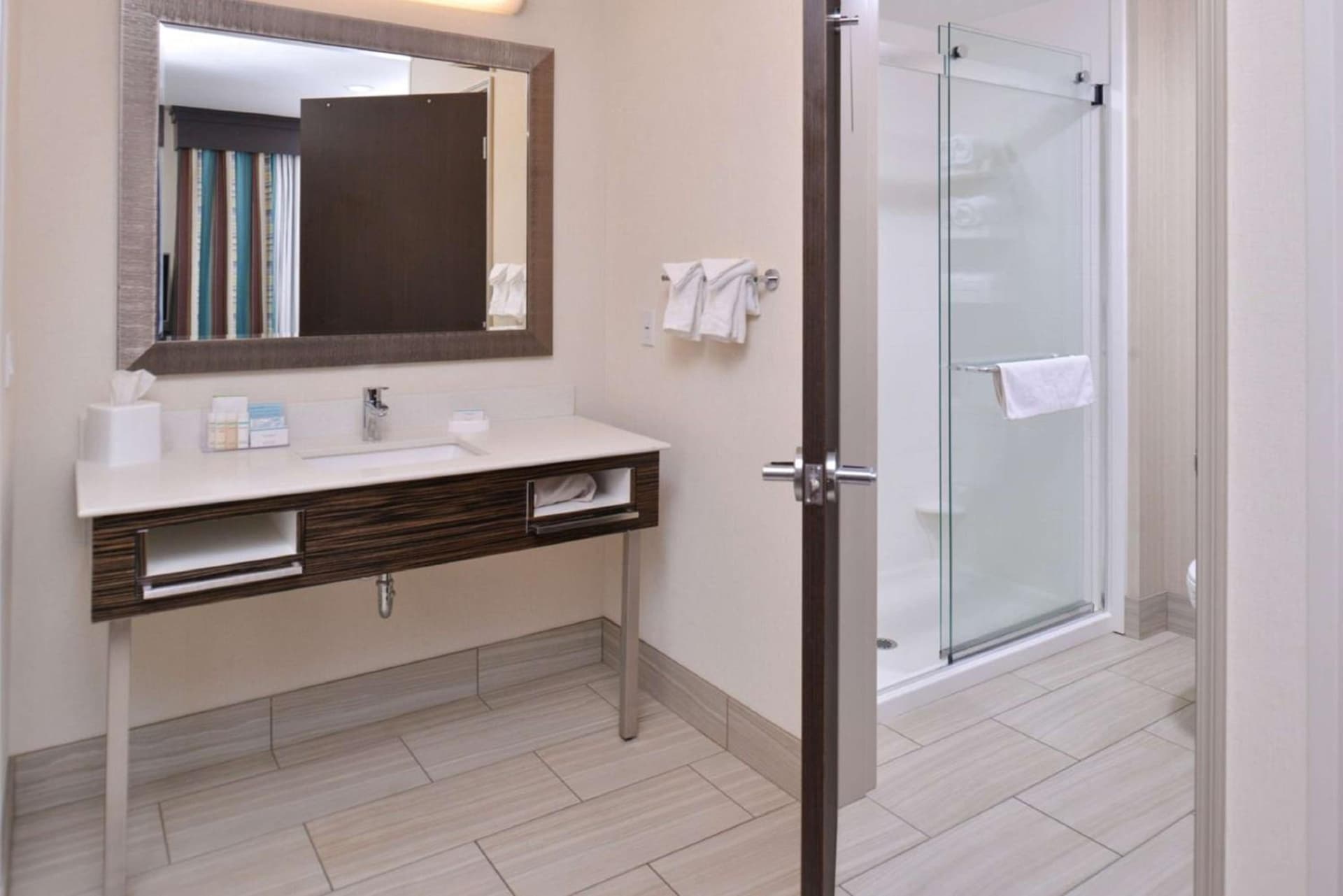 Hampton Inn & Suites Bend gallery photo in Bend, OR — image 6