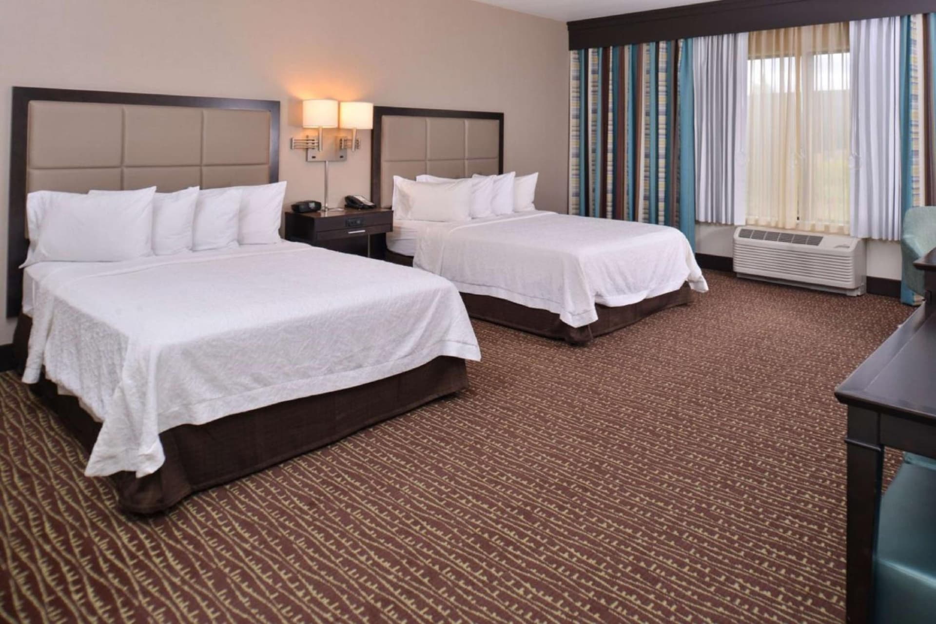 Hampton Inn & Suites Bend gallery photo in Bend, OR — image 26
