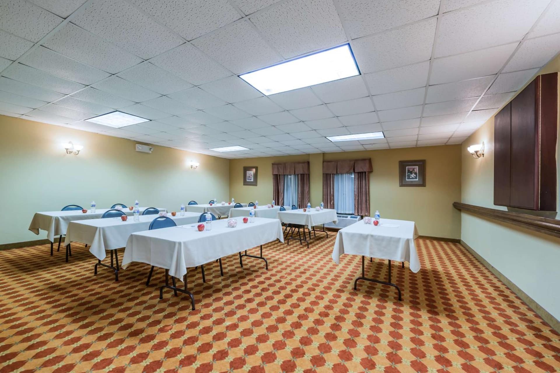Hampton Inn Raleigh Clayton I-40 Garner property views in Garner, NC — gallery photo 3