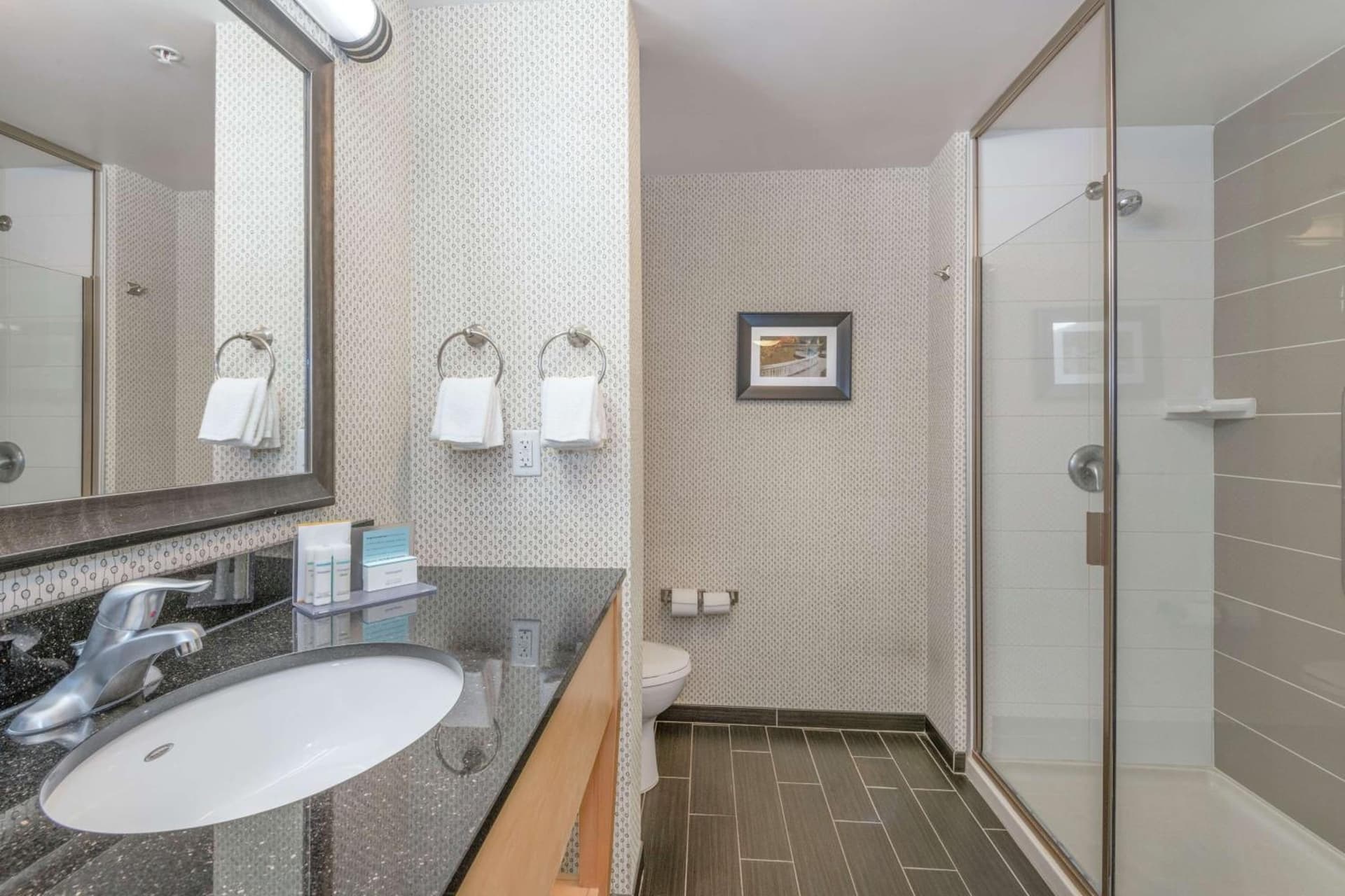 Hampton Inn & Suites Crabtree gallery photo in Raleigh, NC — image 52