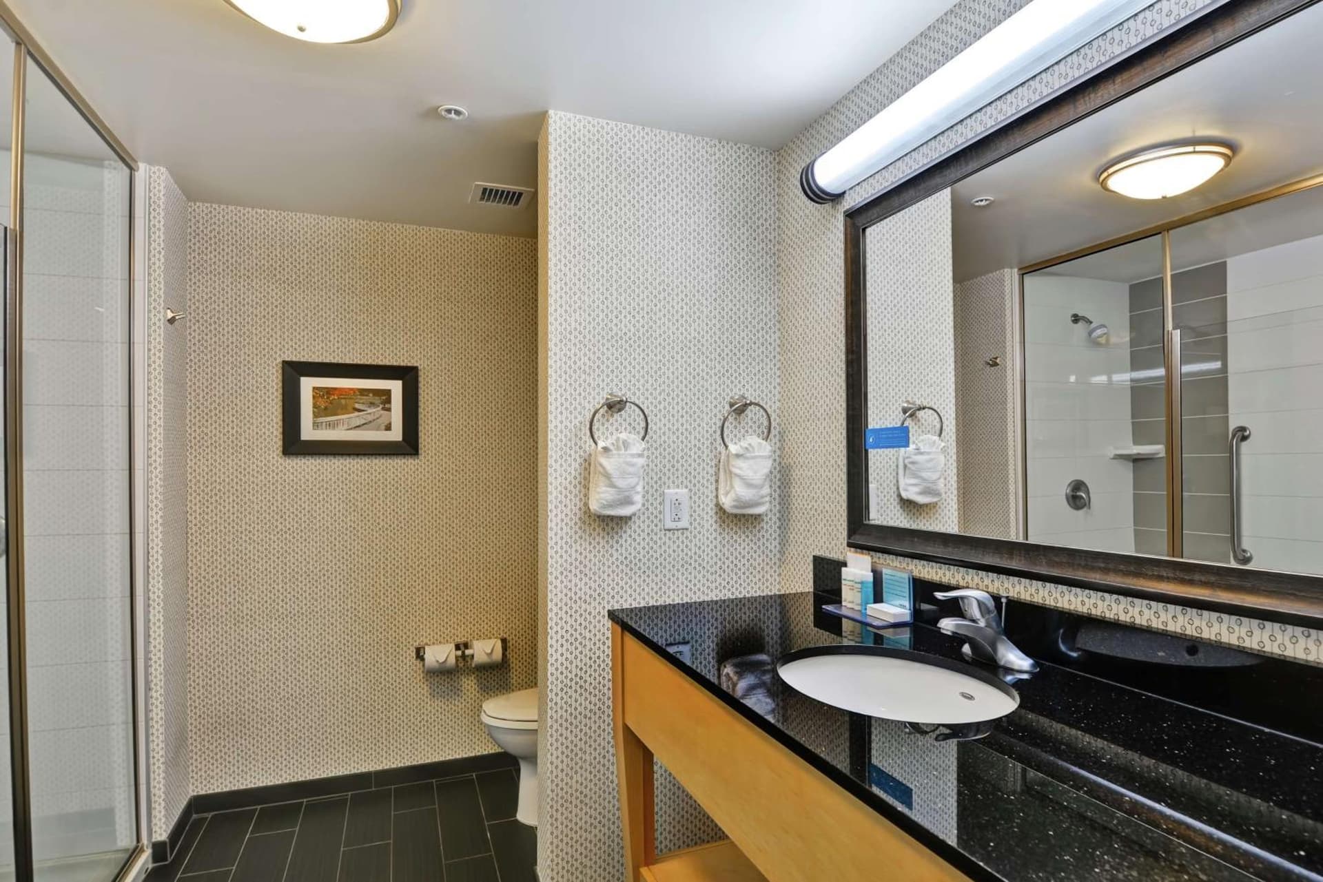 Hampton Inn & Suites Crabtree gallery photo in Raleigh, NC — image 29