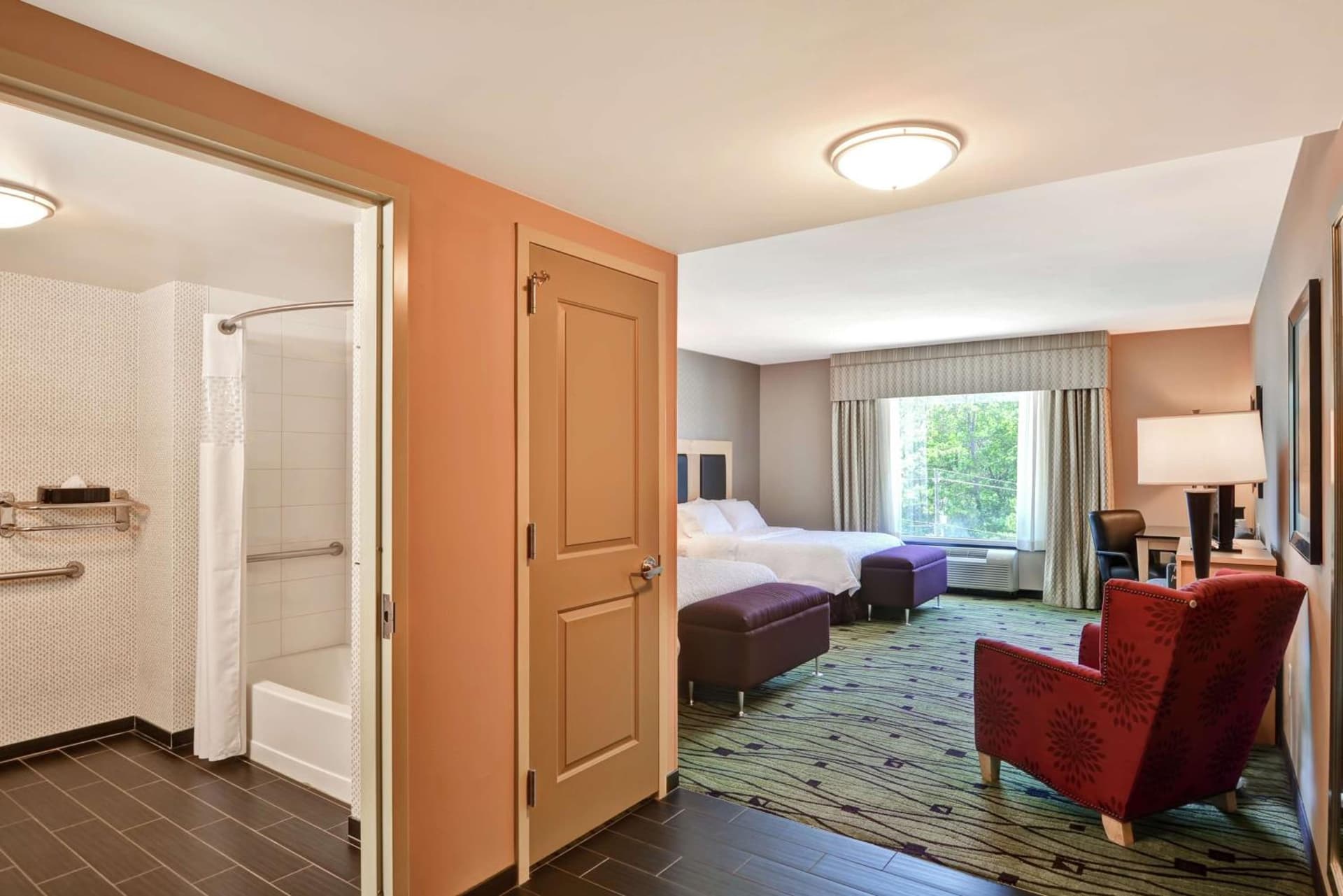 Hampton Inn & Suites Crabtree gallery photo in Raleigh, NC — image 11
