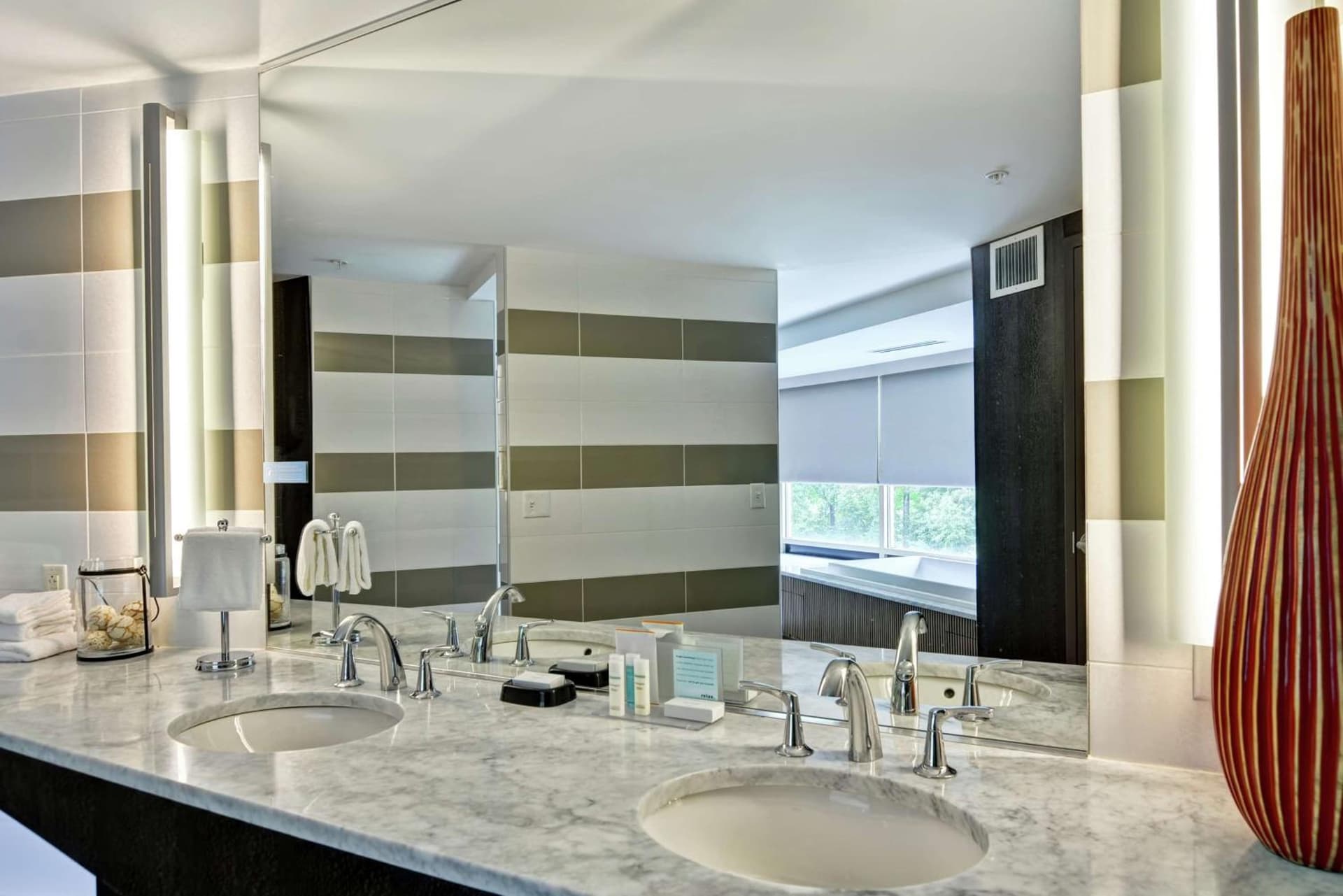 Hampton Inn & Suites Crabtree gallery photo in Raleigh, NC — image 6