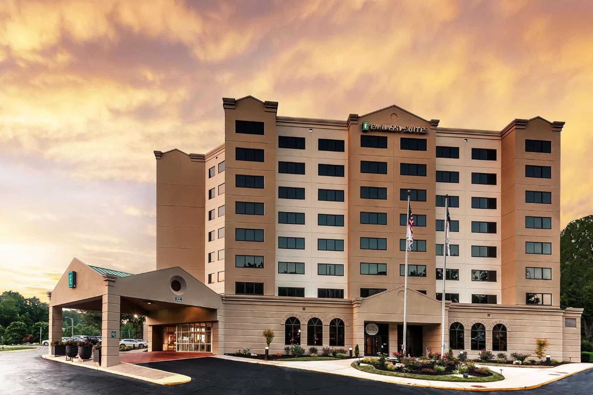 Embassy Suites by Hilton Raleigh Crabtree interior in Raleigh, NC — gallery photo 2