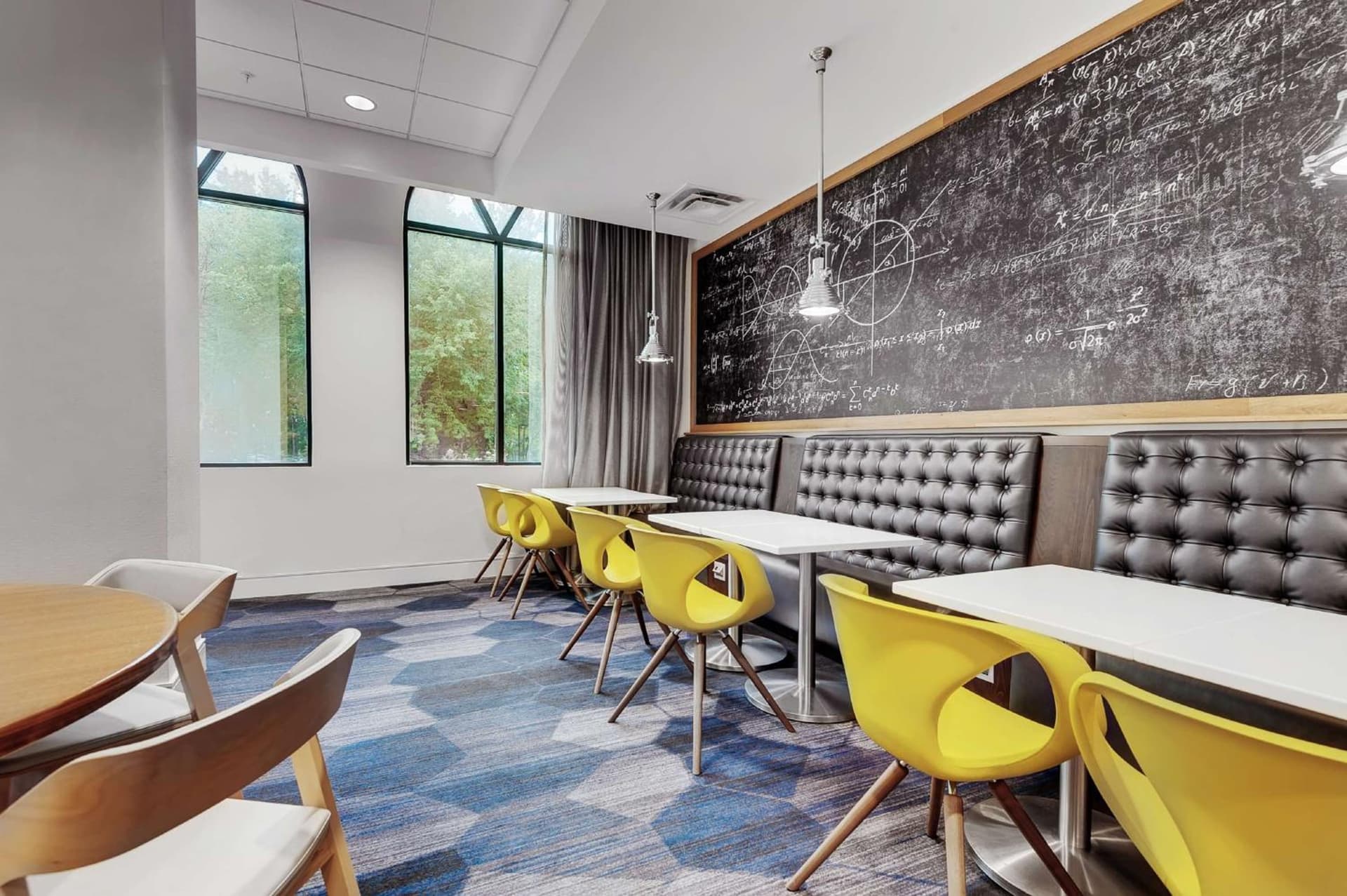 Embassy Suites by Hilton Raleigh Crabtree gallery photo in Raleigh, NC — image 35
