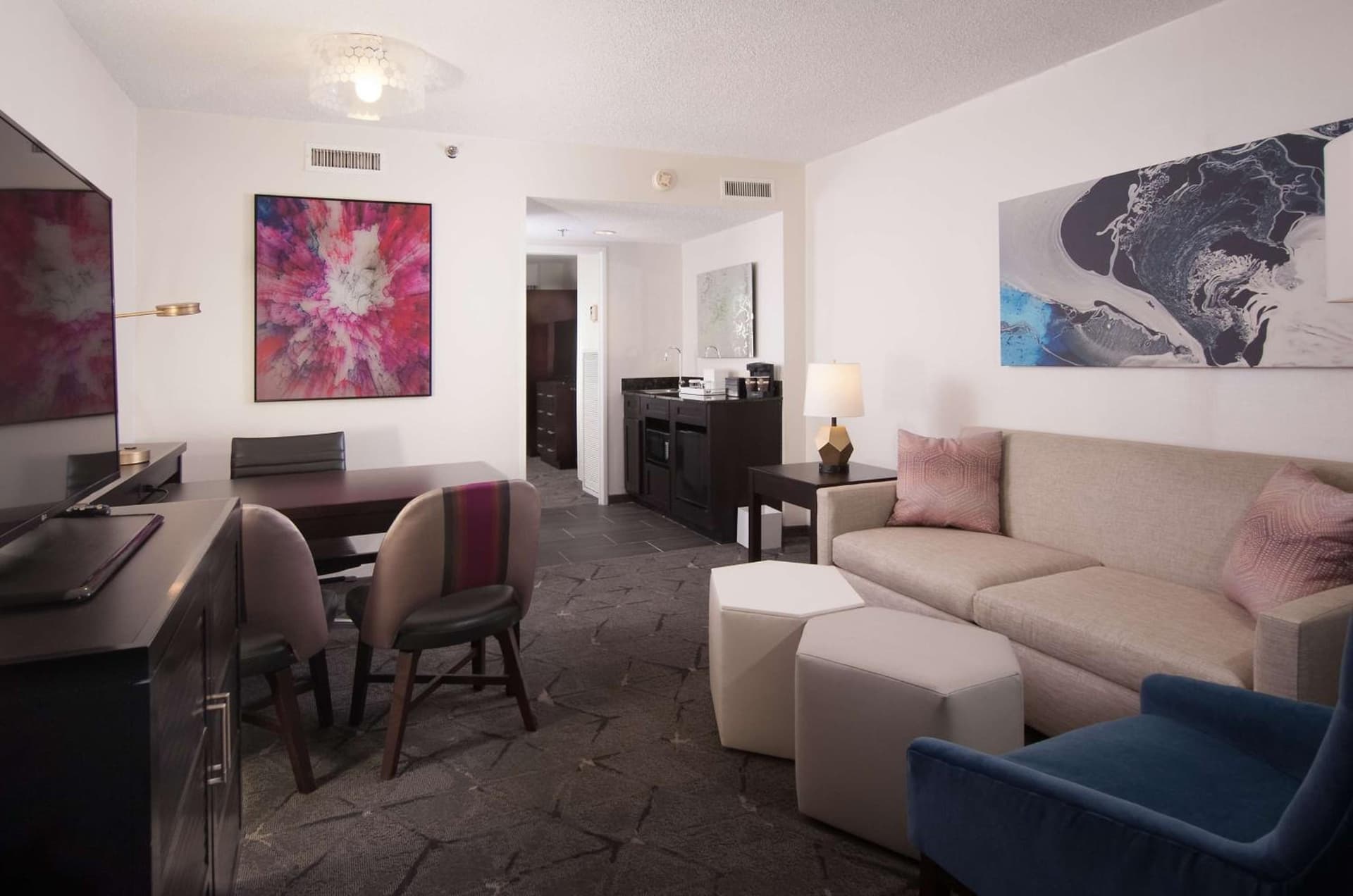 Embassy Suites by Hilton Raleigh Crabtree gallery photo in Raleigh, NC — image 28