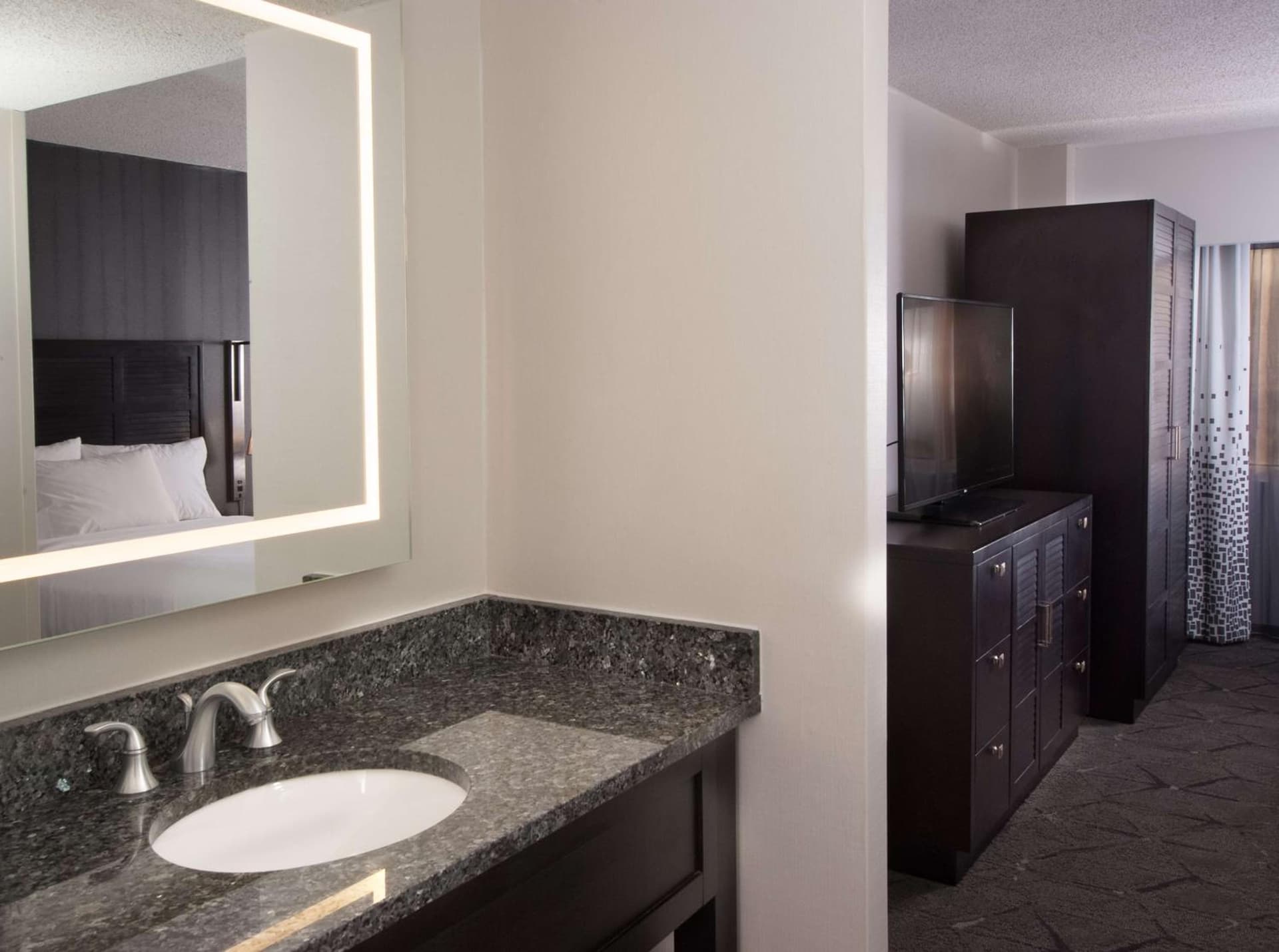 Embassy Suites by Hilton Raleigh Crabtree gallery photo in Raleigh, NC — image 20
