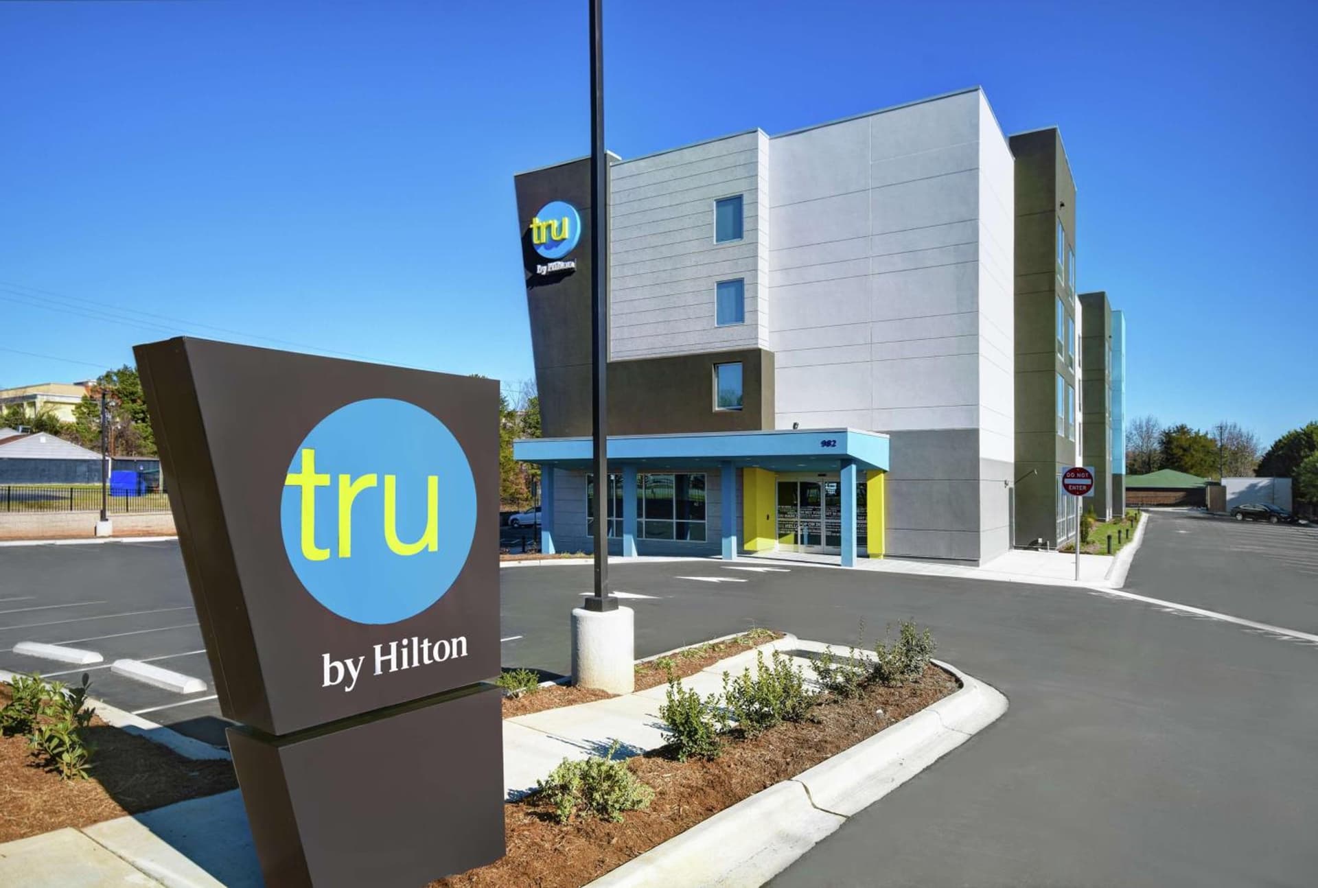 Tru By Hilton Burlington property views in Burlington, NC — gallery photo 3