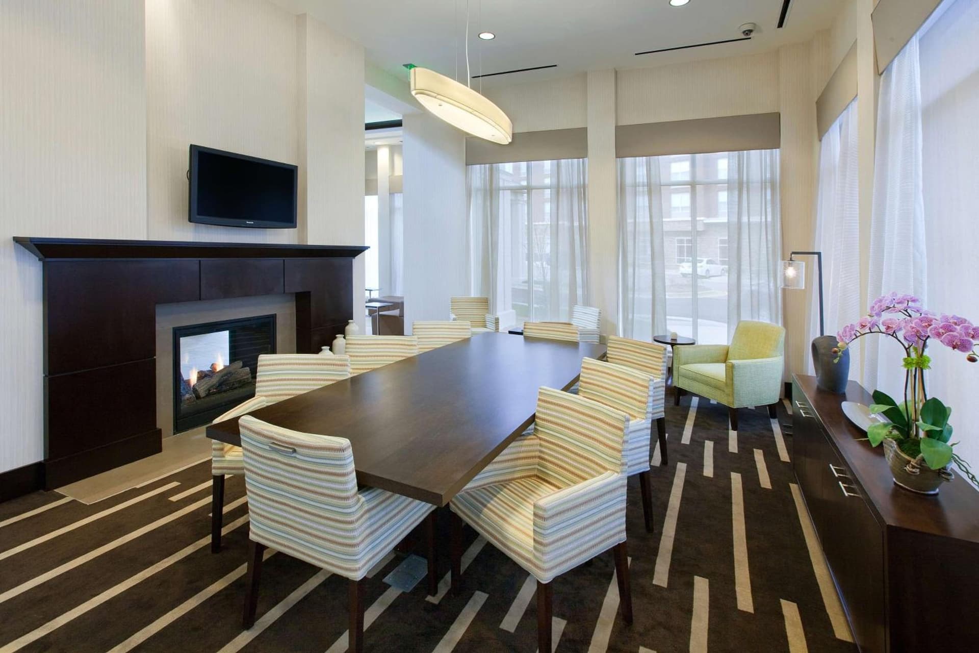 Hilton Garden Inn Raleigh Cary gallery photo in Cary, NC — image 14
