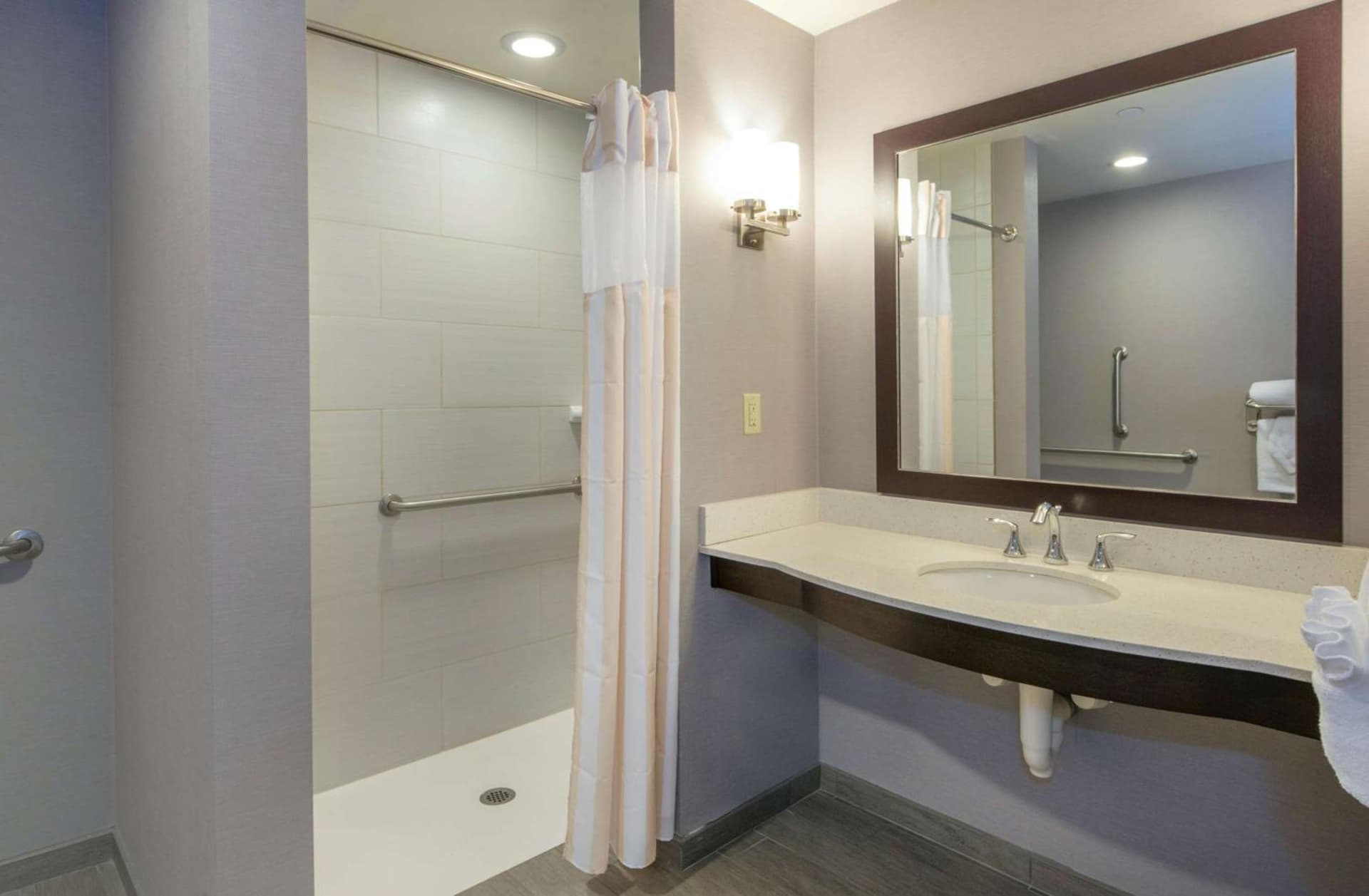 Hilton Garden Inn Raleigh Cary gallery photo in Cary, NC — image 21