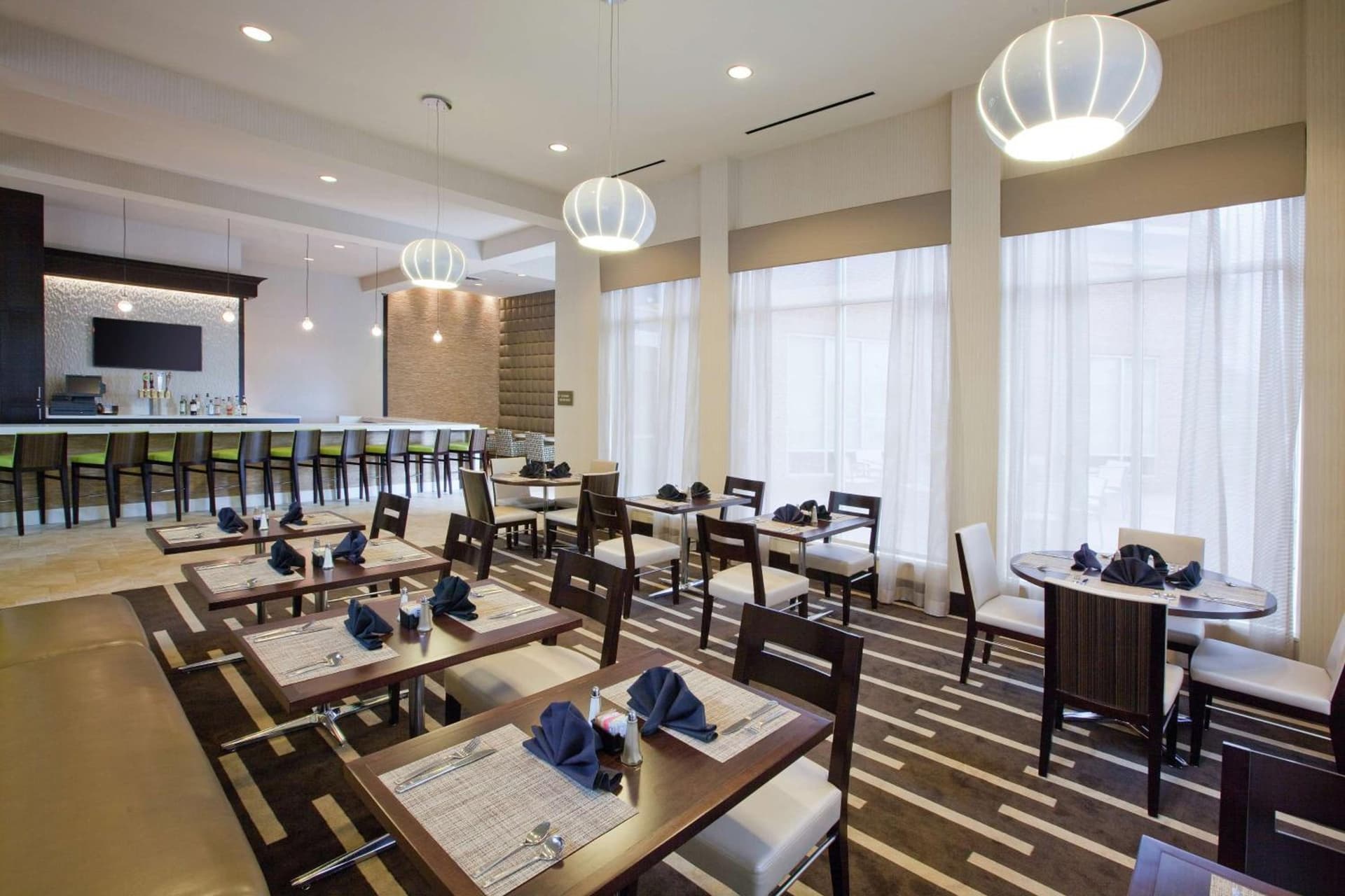 Hilton Garden Inn Raleigh Cary gallery photo in Cary, NC — image 10