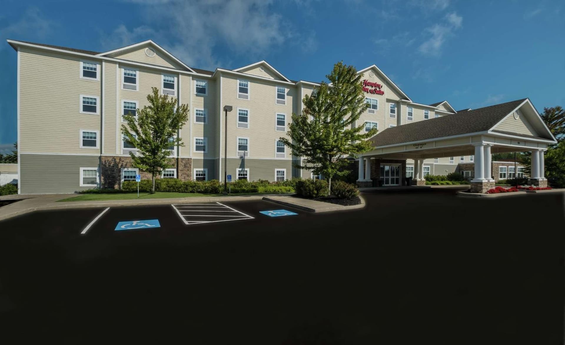 Hampton Inn & Suites Rockland featured exterior or lobby in Thomaston — similar hotel
