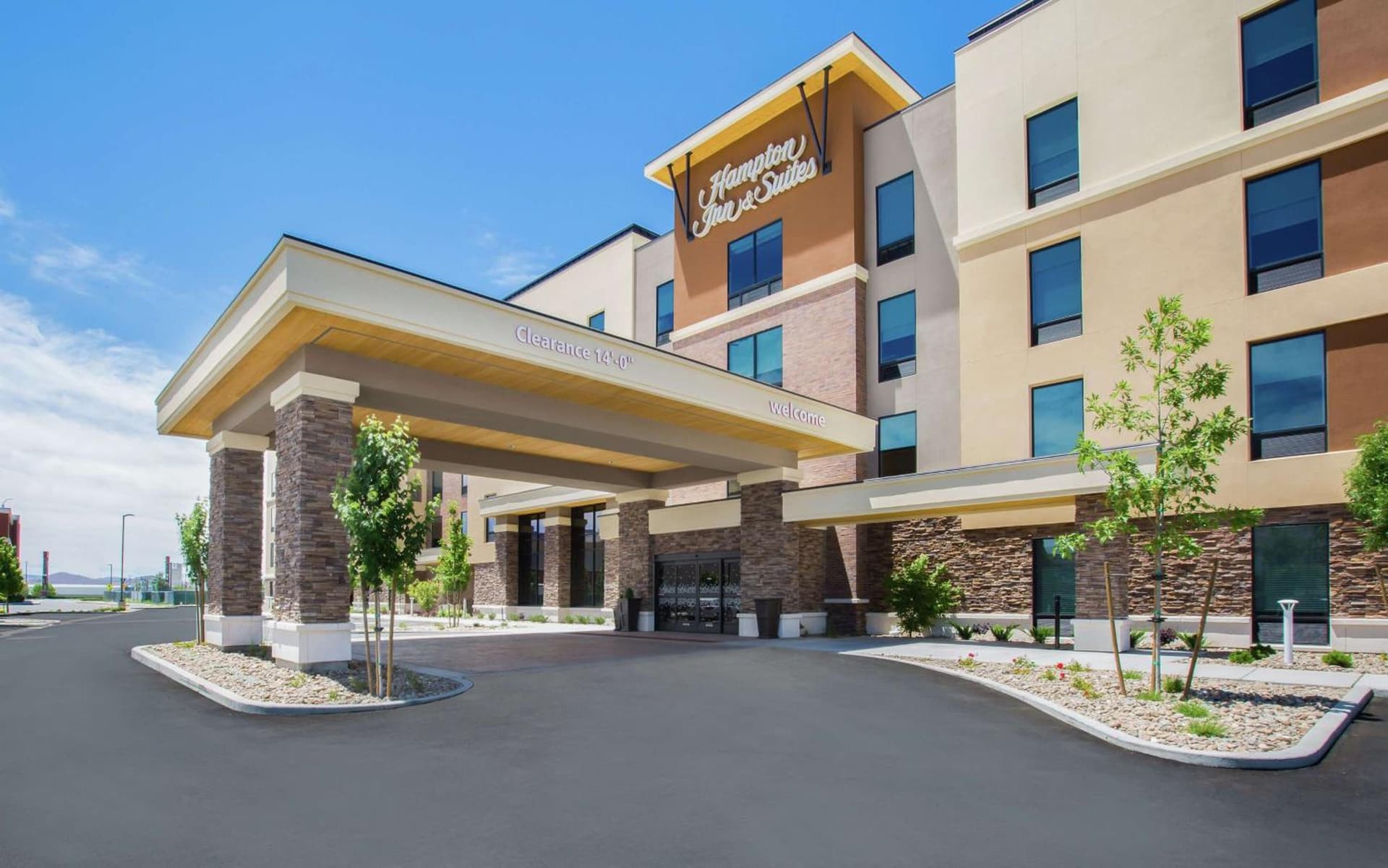 Hampton Inn & Suites Reno/Sparks property views in Reno, NV — gallery photo 3