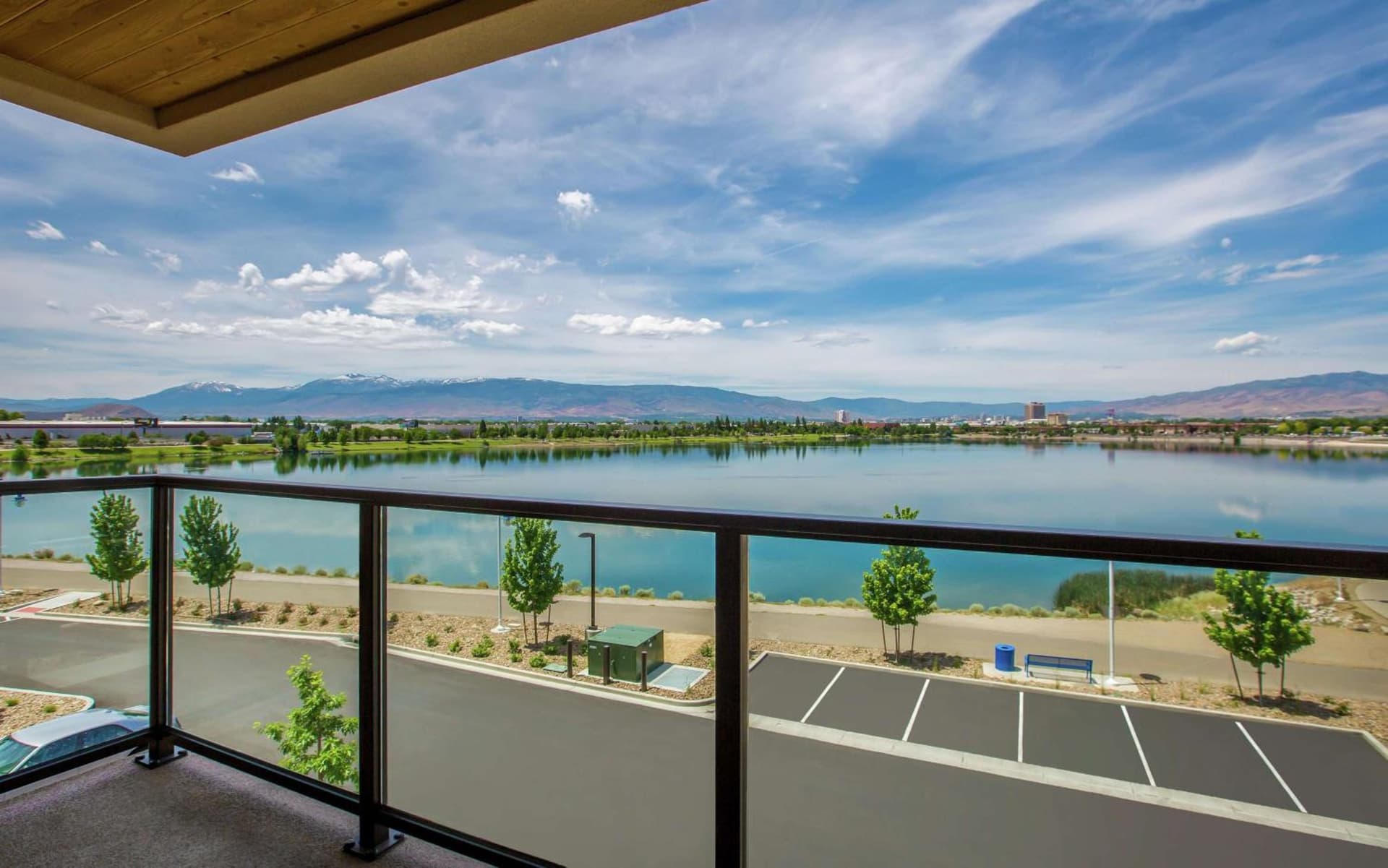 Hampton Inn & Suites Reno/Sparks gallery photo in Reno, NV — image 7