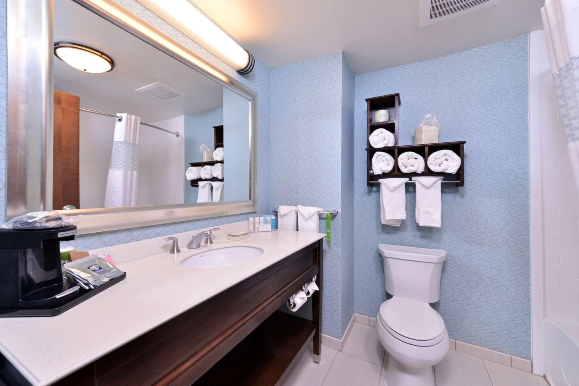Hampton Inn Rome gallery photo in Rome, NY — image 35