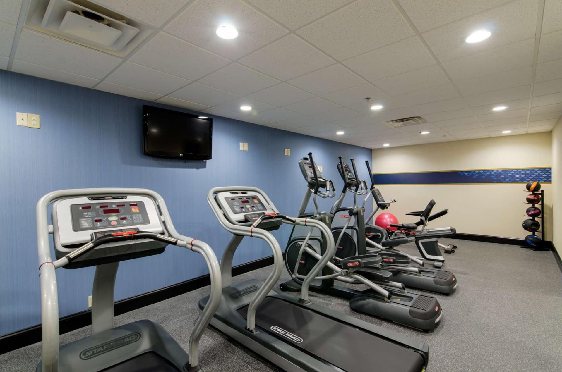 Hampton Inn Salem gallery photo in Salem, VA — image 4