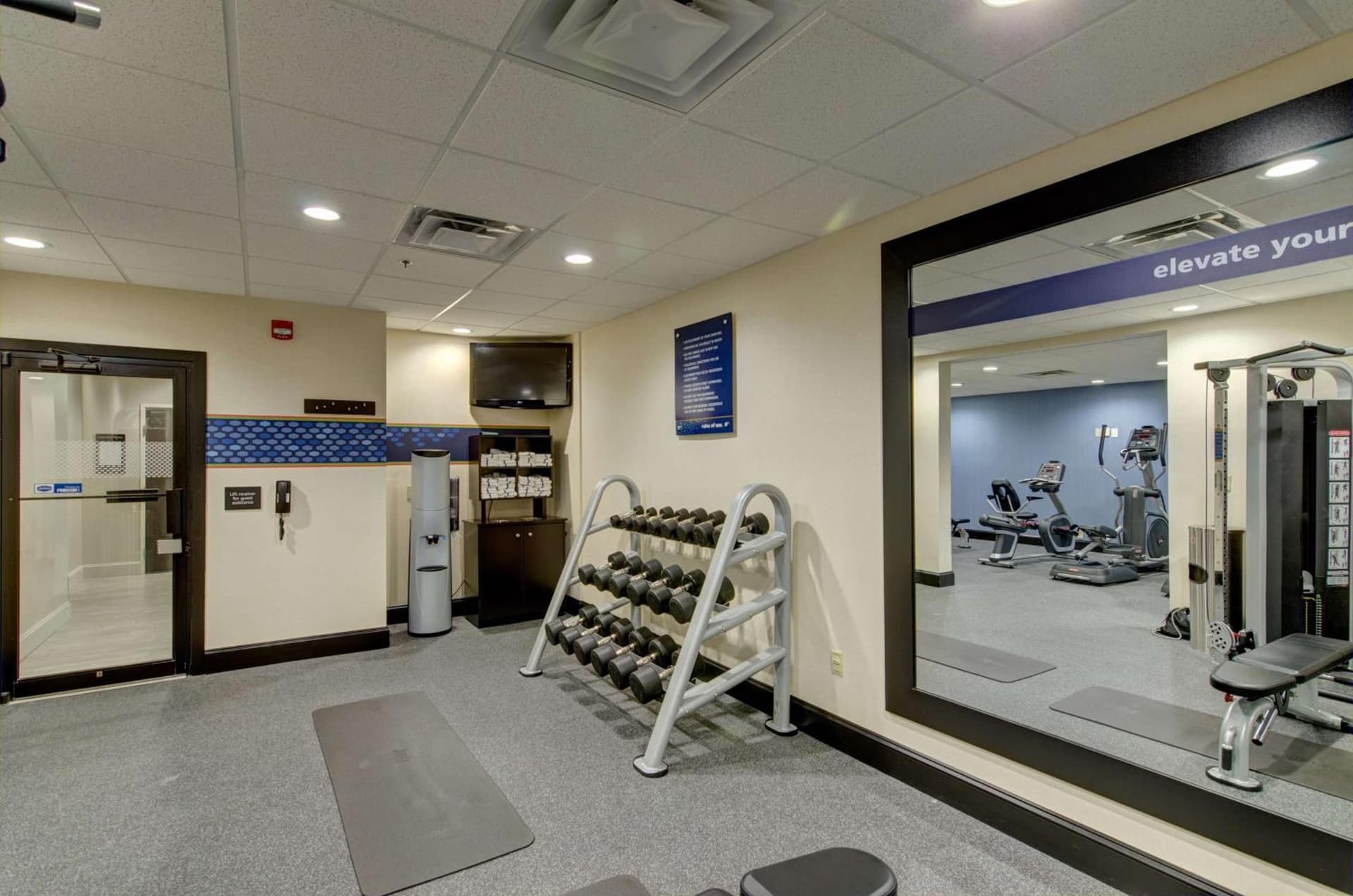 Hampton Inn Salem gallery photo in Salem, VA — image 6