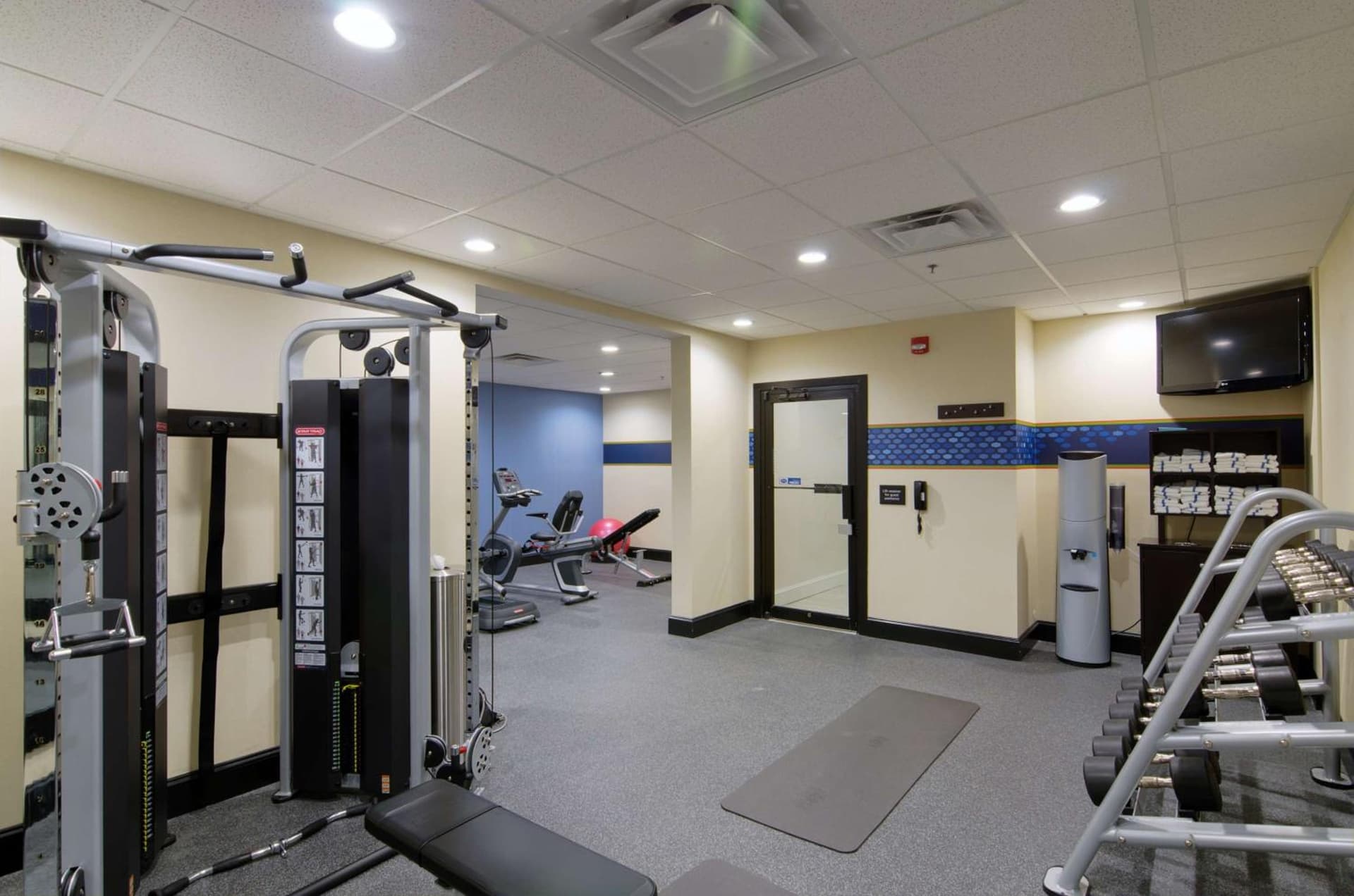 Hampton Inn Salem gallery photo in Salem, VA — image 32
