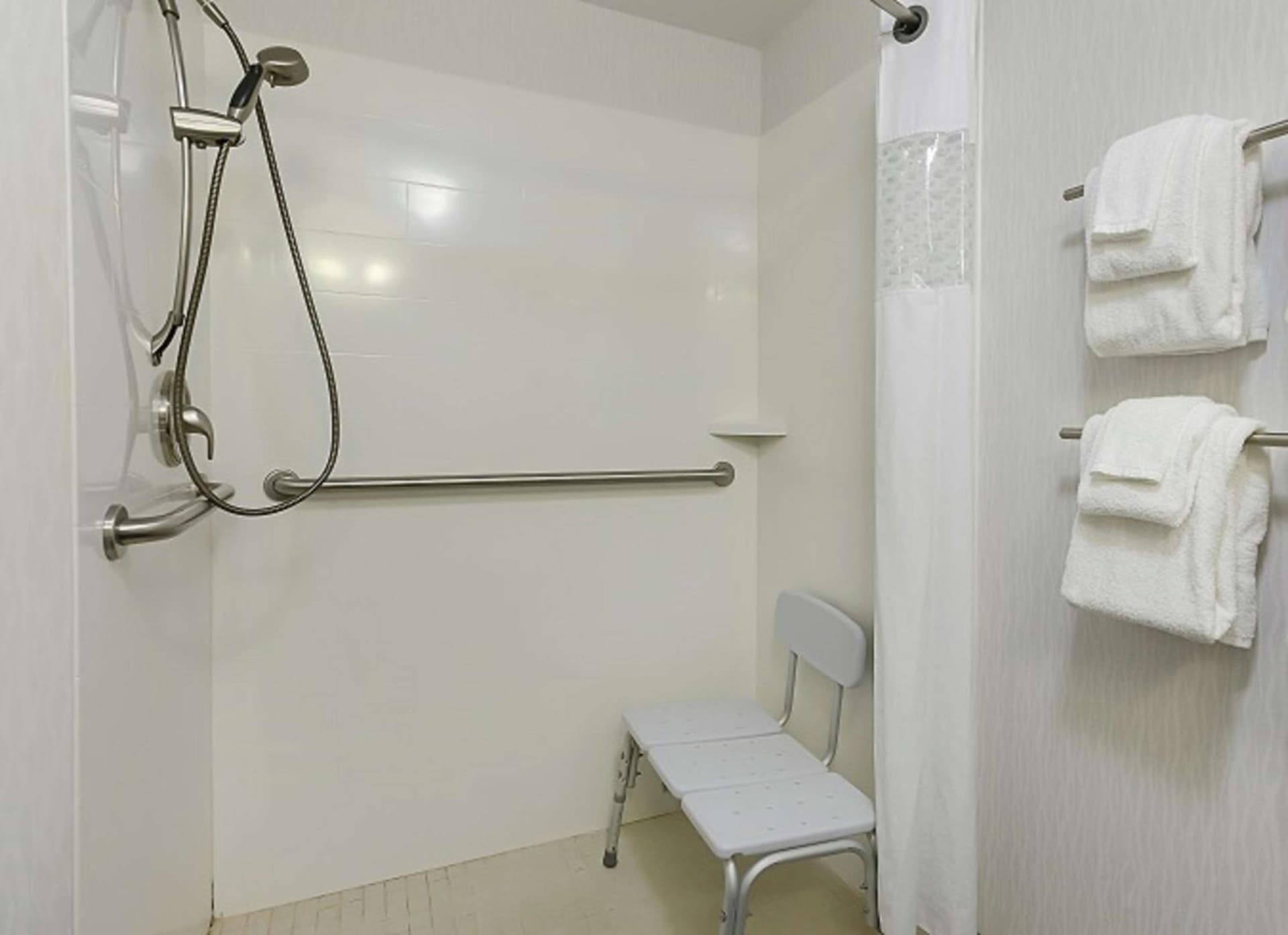Hampton Inn Salem gallery photo in Salem, VA — image 28