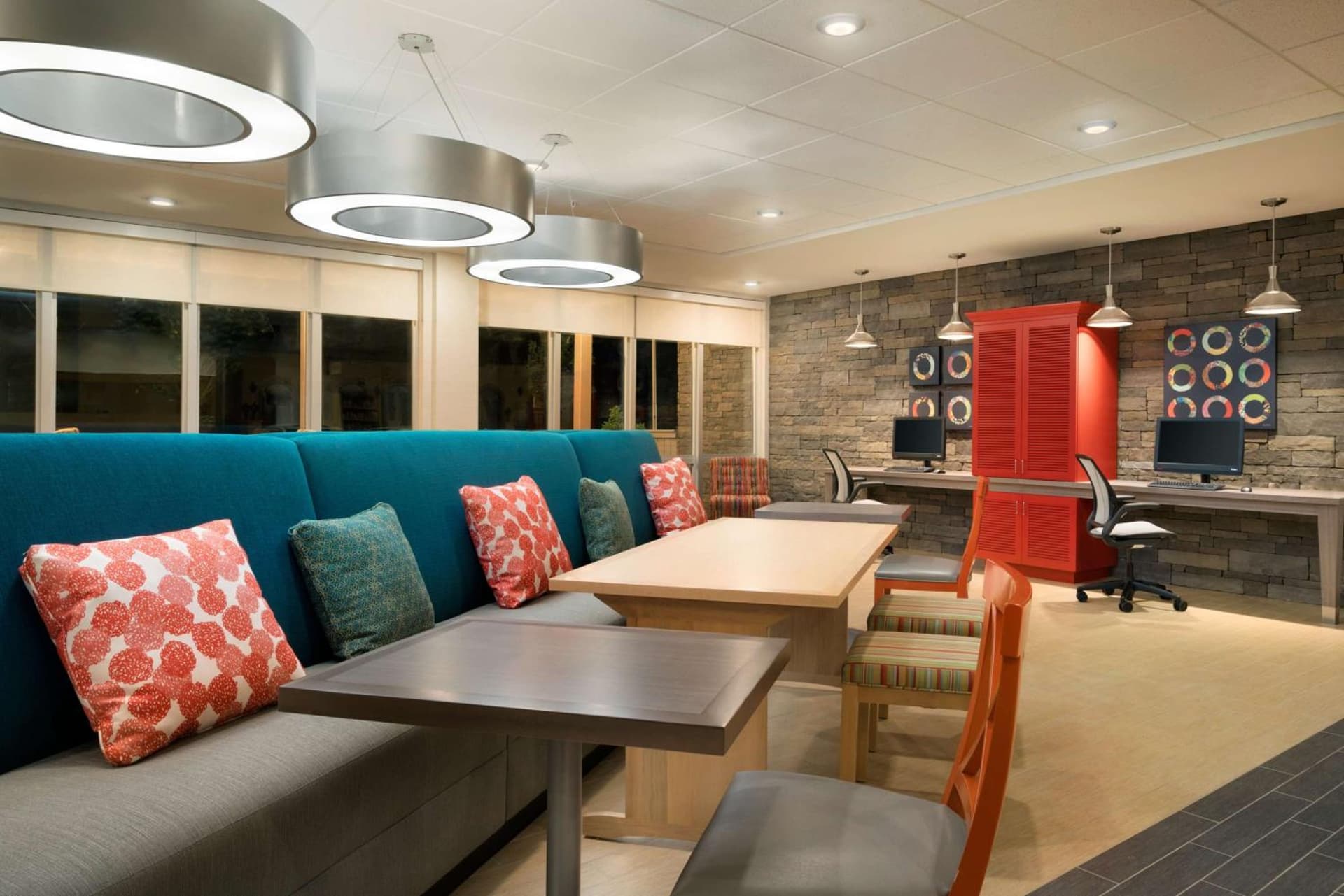 Home2 Suites by Hilton Roanoke gallery photo in Roanoke, VA — image 41