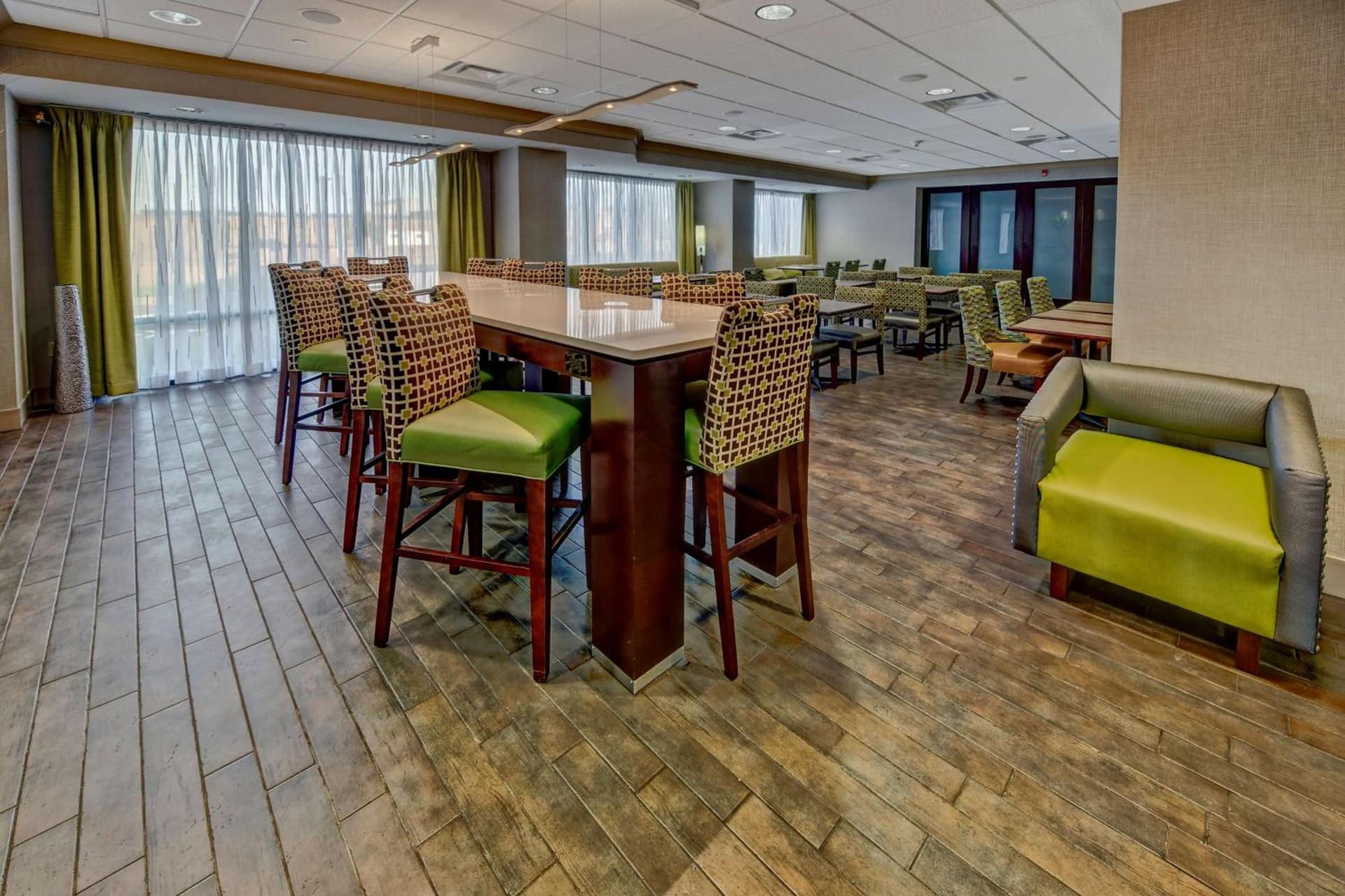 Hampton Inn Rochester - Irondequoit property views in Rochester, NY — gallery photo 3