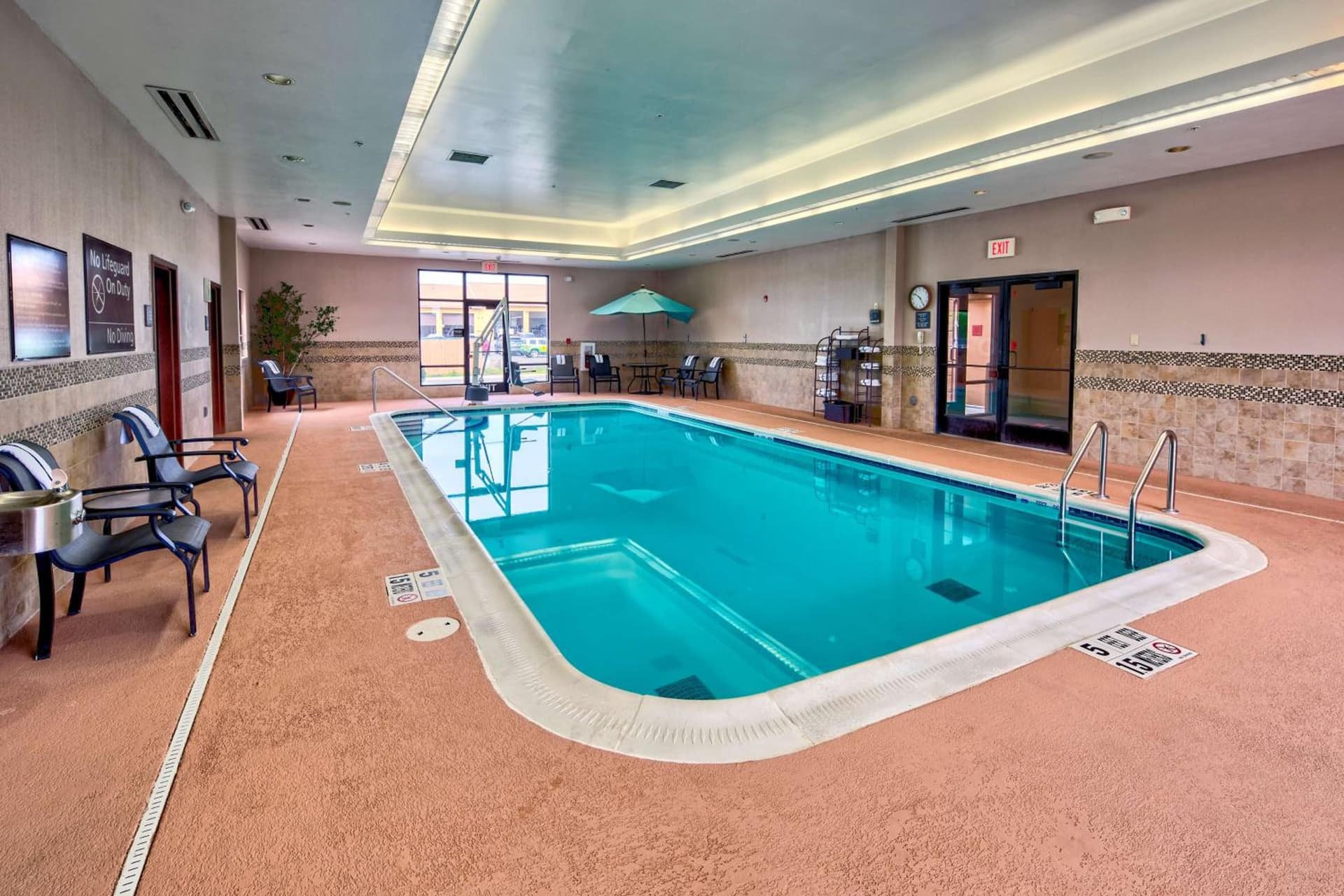 Hampton Inn Rochester - Irondequoit gallery photo in Rochester, NY — image 6