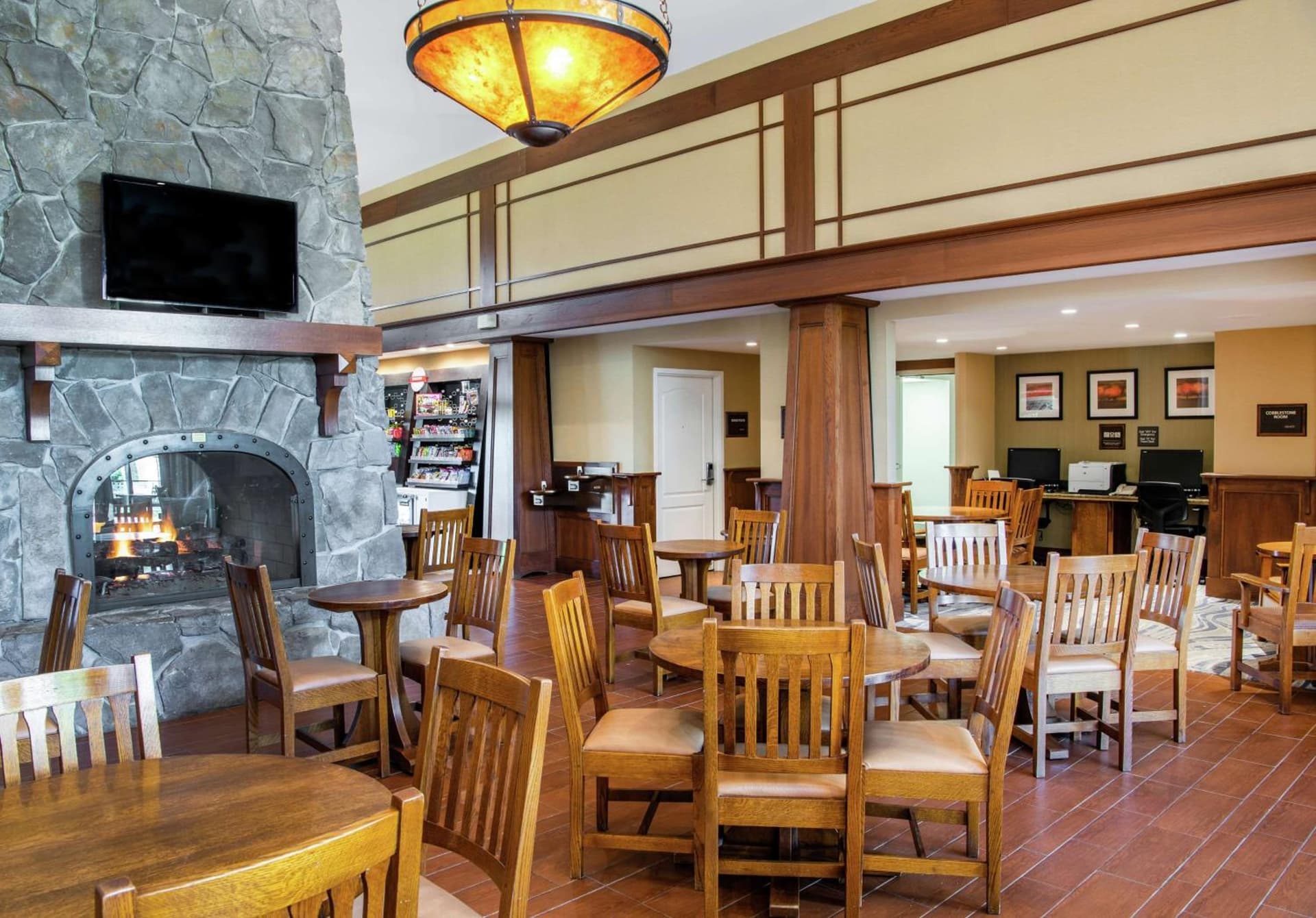 Hampton Inn & Suites Rochester/Victor gallery photo in Victor — image 28