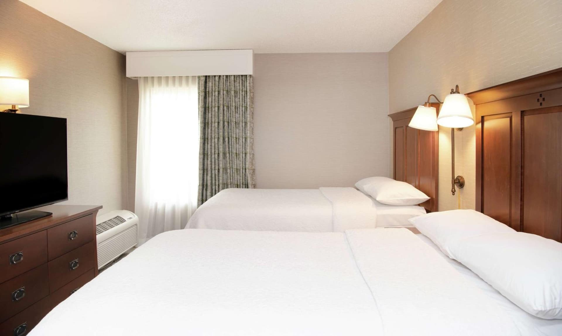 Hampton Inn & Suites Rochester/Victor gallery photo in Victor — image 41