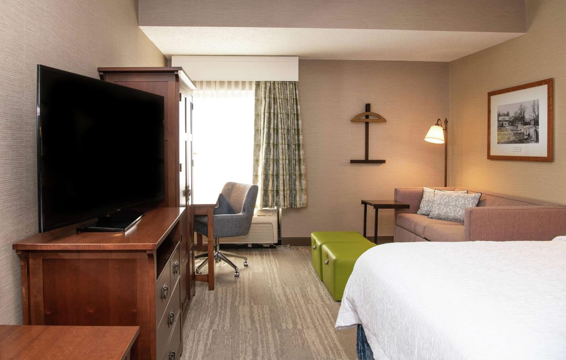 Hampton Inn & Suites Rochester/Victor gallery photo in Victor — image 23